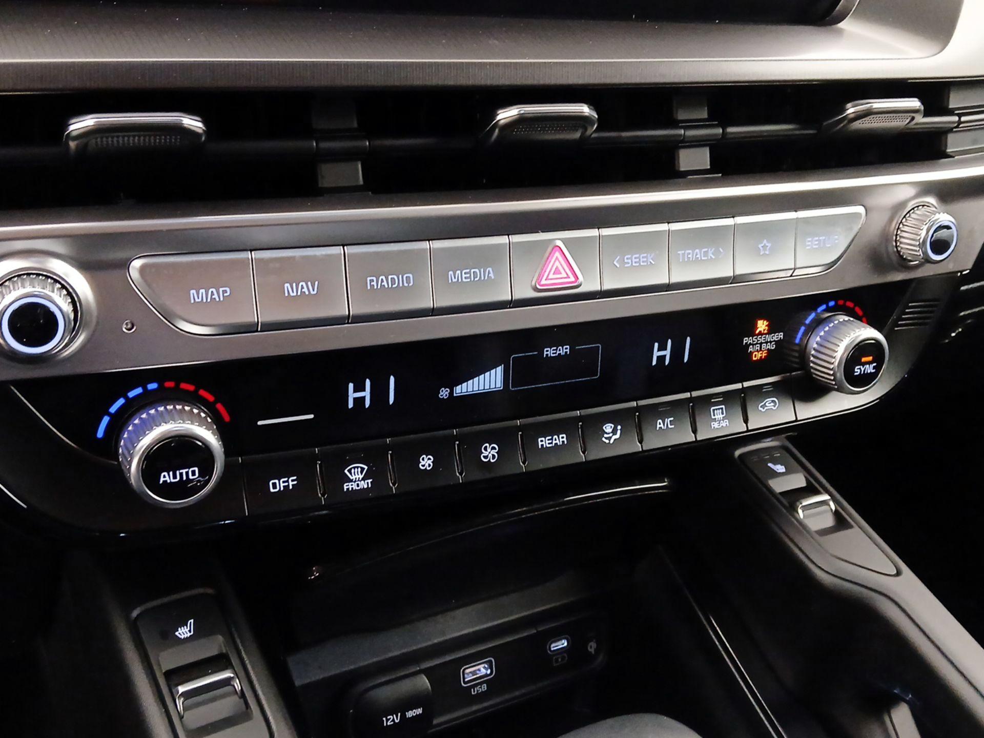 Thumbnail: 2025 Kia Telluride - 17