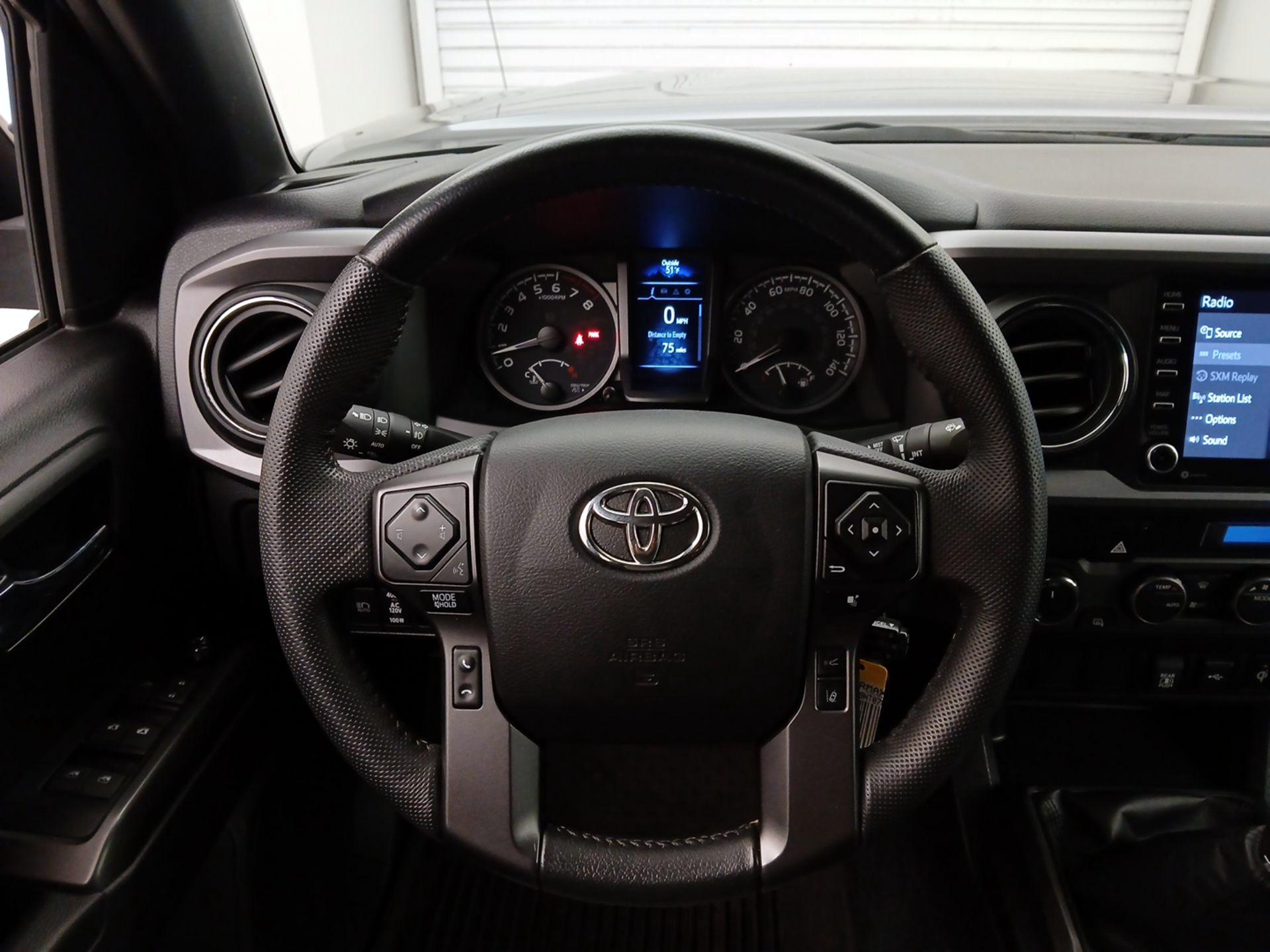 Thumbnail: 2022 Toyota Tacoma - 10