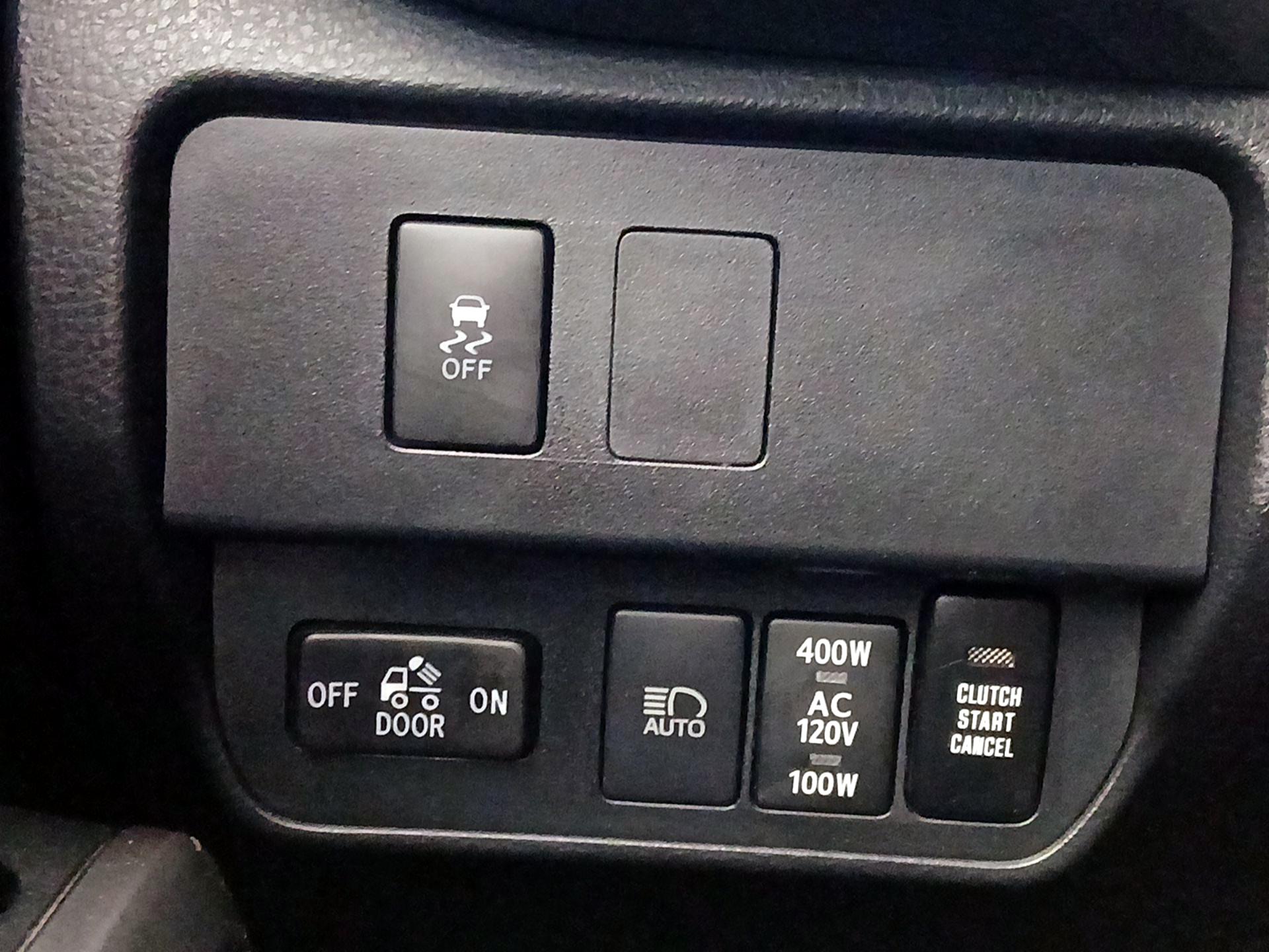 Thumbnail: 2022 Toyota Tacoma - 13