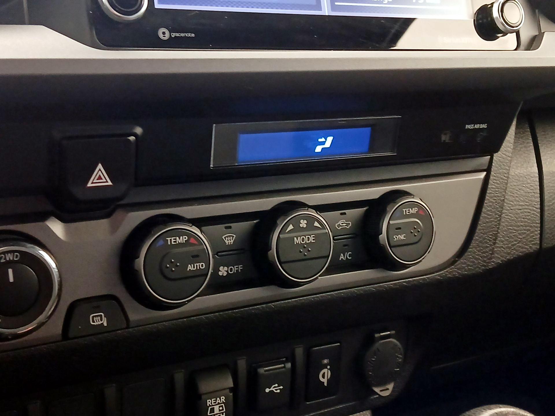 Thumbnail: 2022 Toyota Tacoma - 16