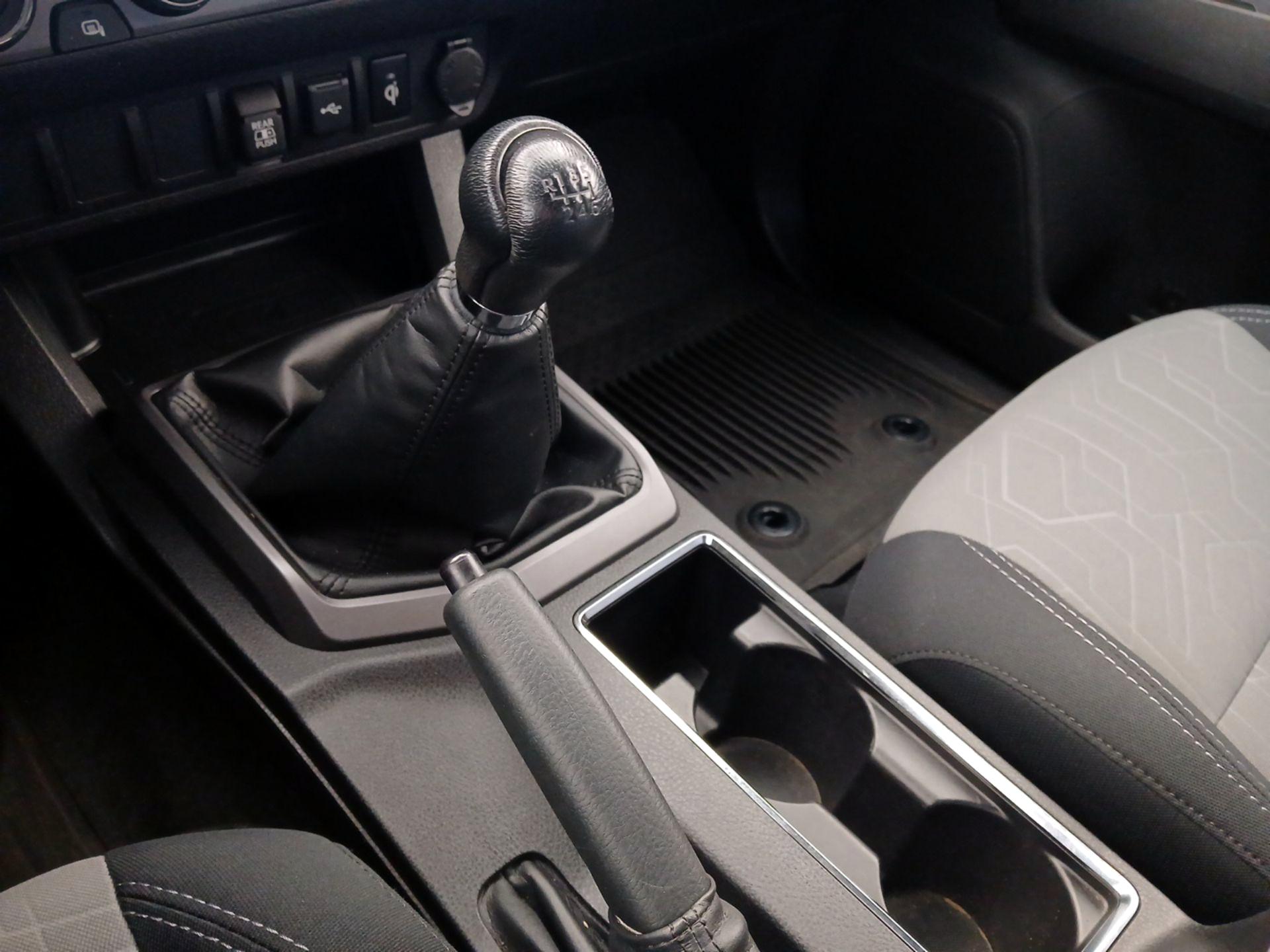 Thumbnail: 2022 Toyota Tacoma - 17