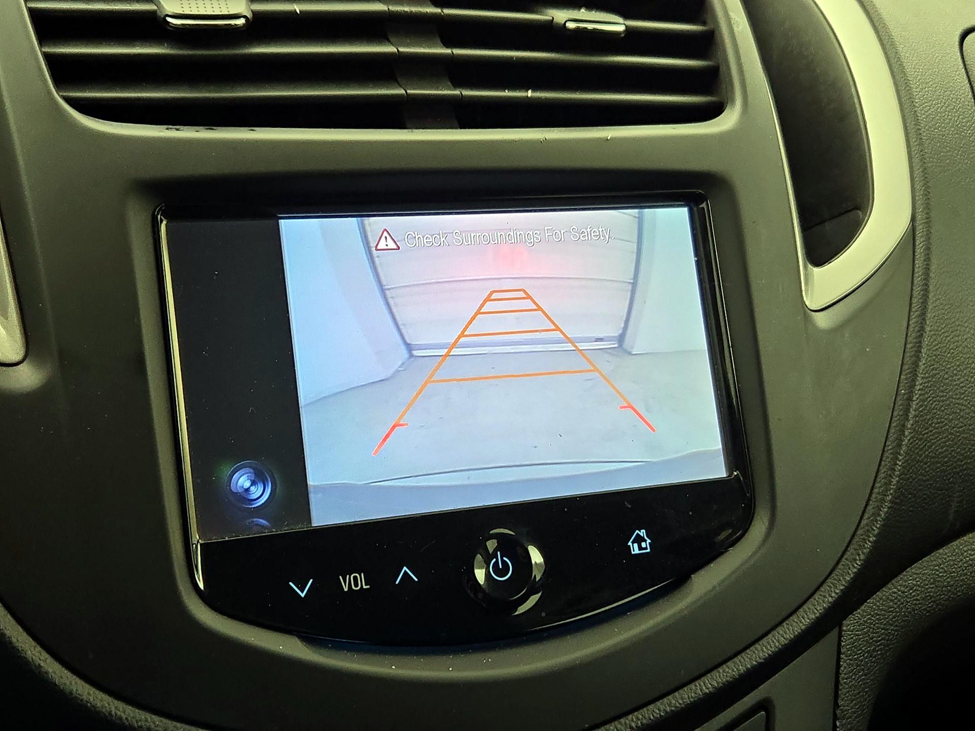 Thumbnail: 2016 Chevrolet Trax - 14