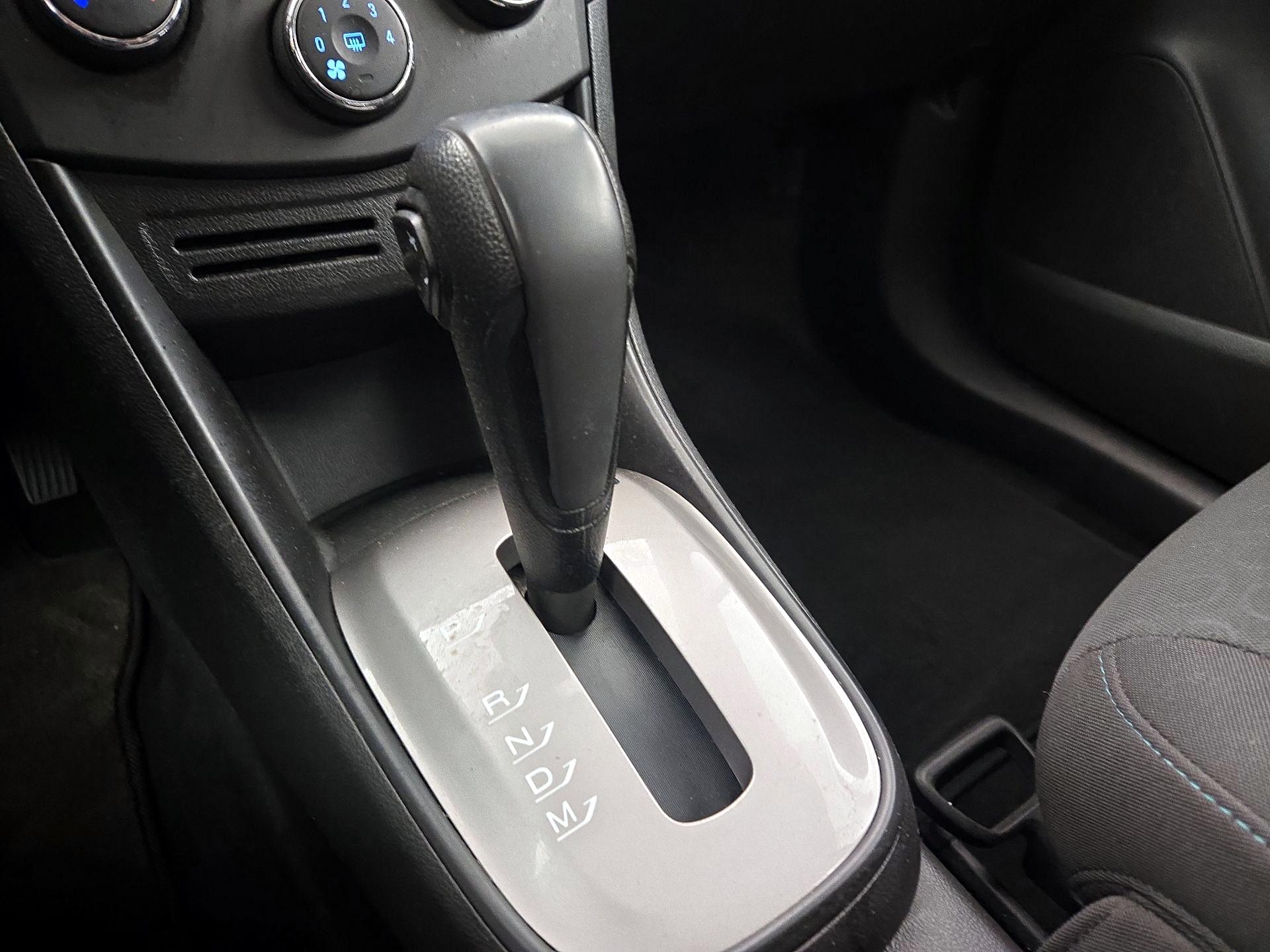 Thumbnail: 2016 Chevrolet Trax - 17