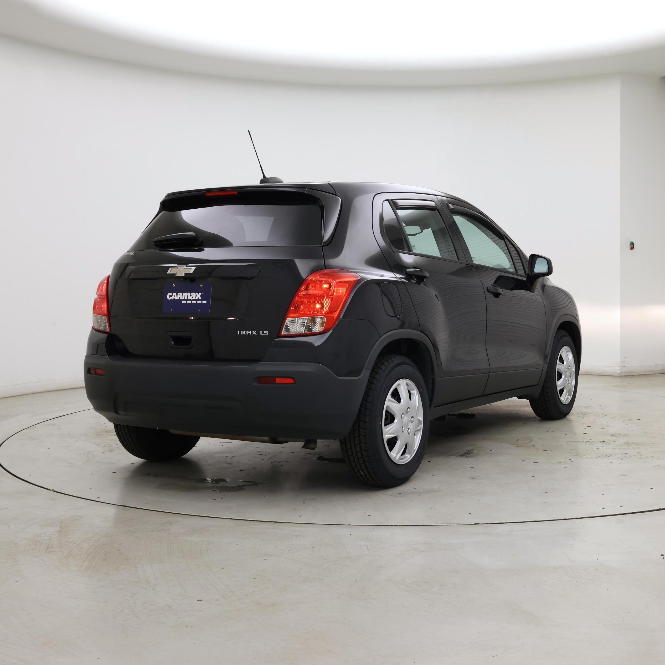 Thumbnail: 2016 Chevrolet Trax - 8