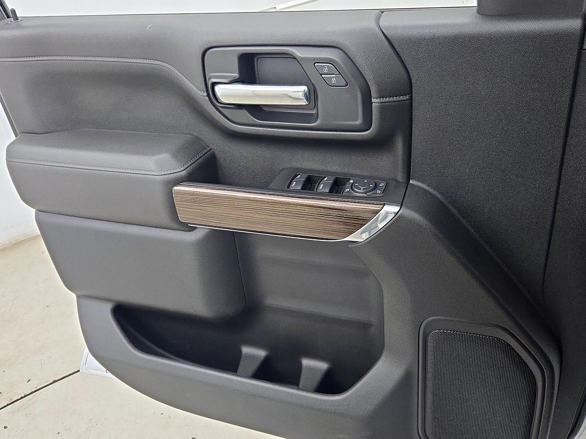 Thumbnail: 2021 Chevrolet Silverado 2500 - 12