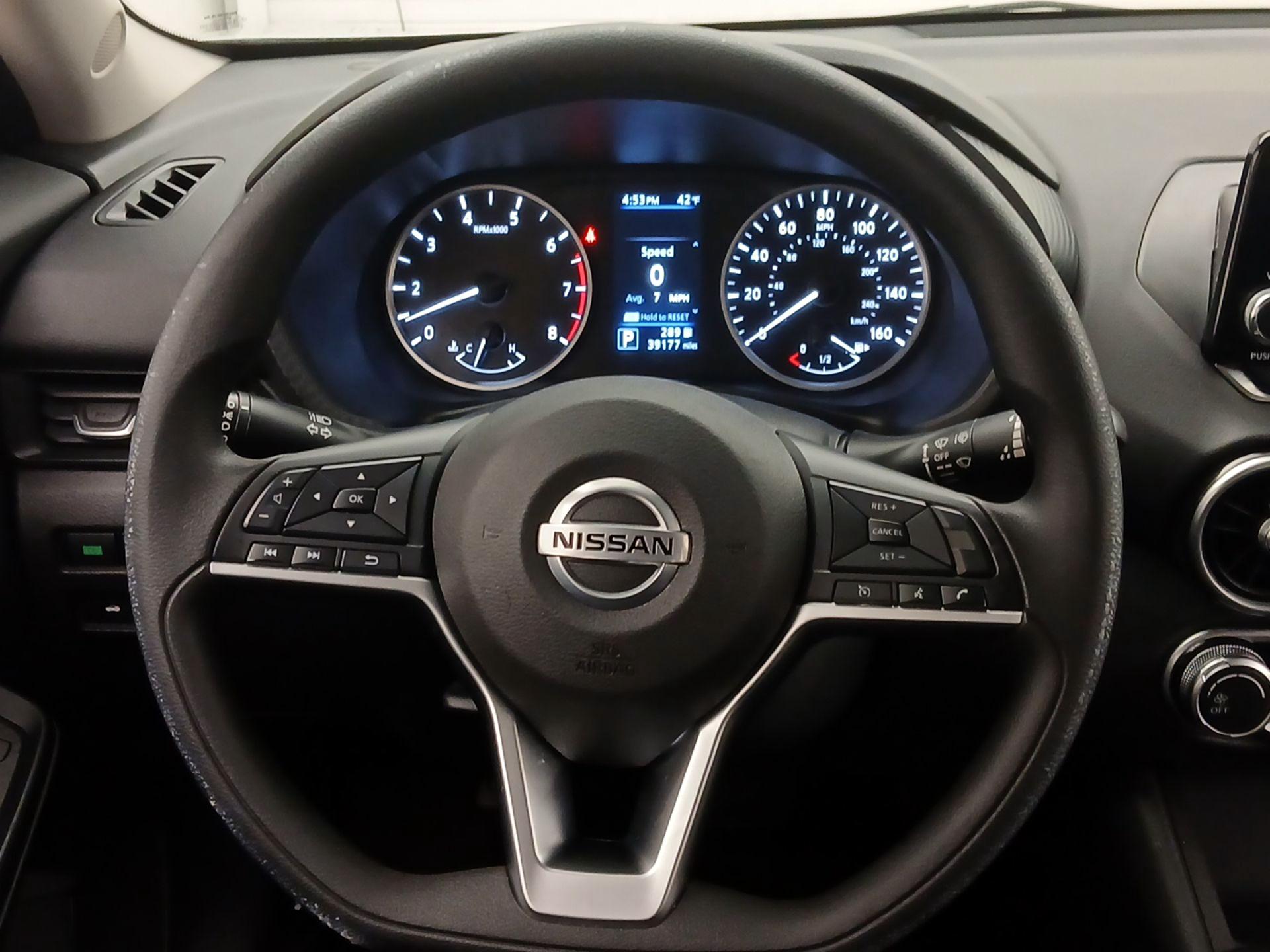 Thumbnail: 2022 Nissan Sentra - 10