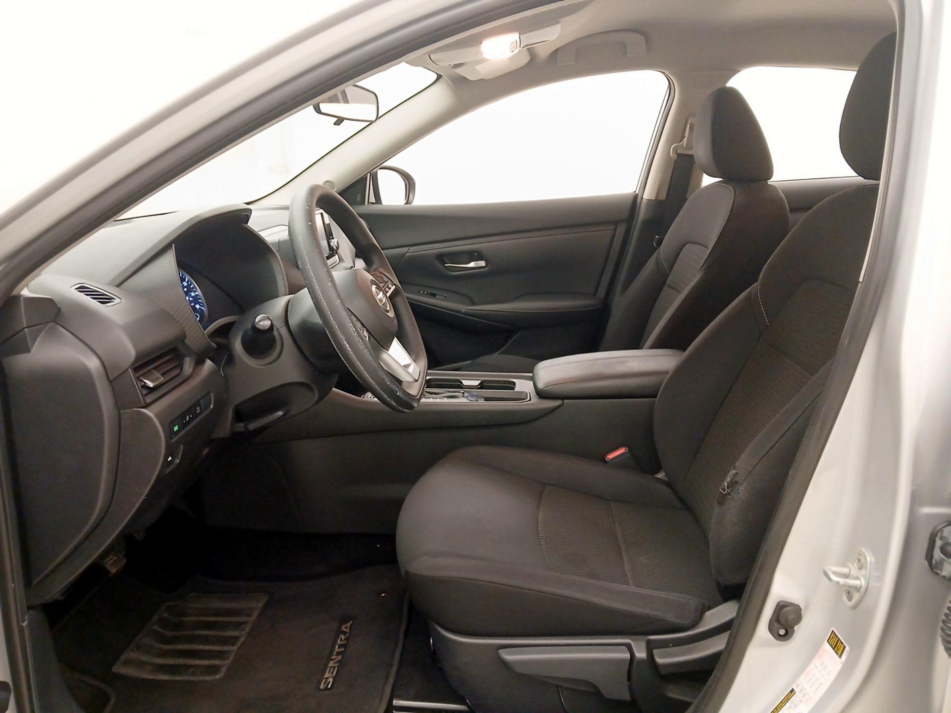 Thumbnail: 2022 Nissan Sentra - 11