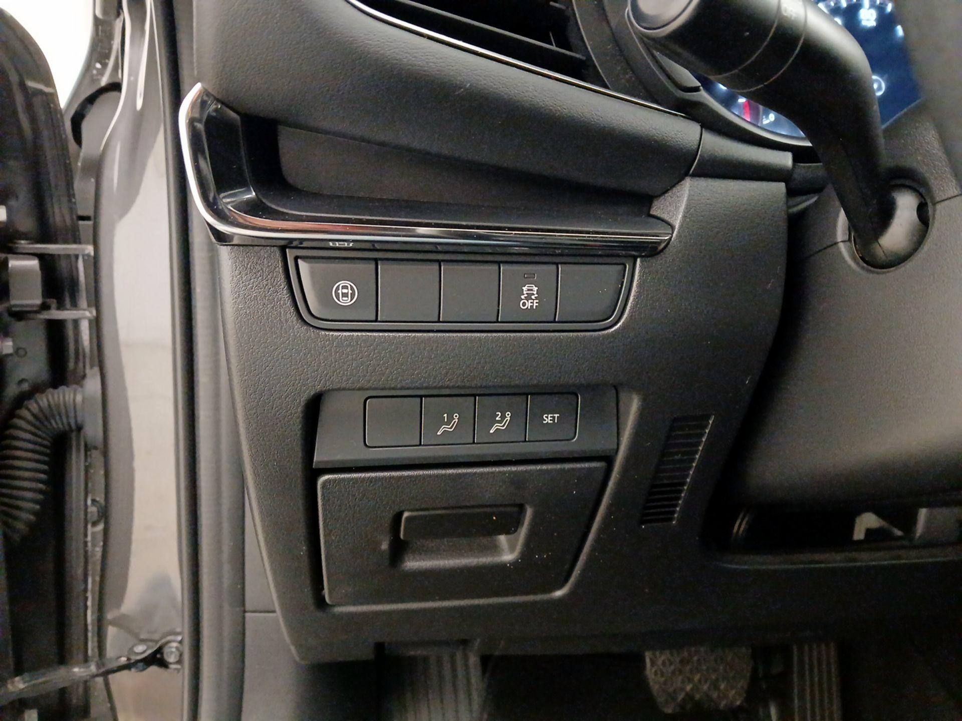 Thumbnail: 2020 Mazda Mazda3 - 13