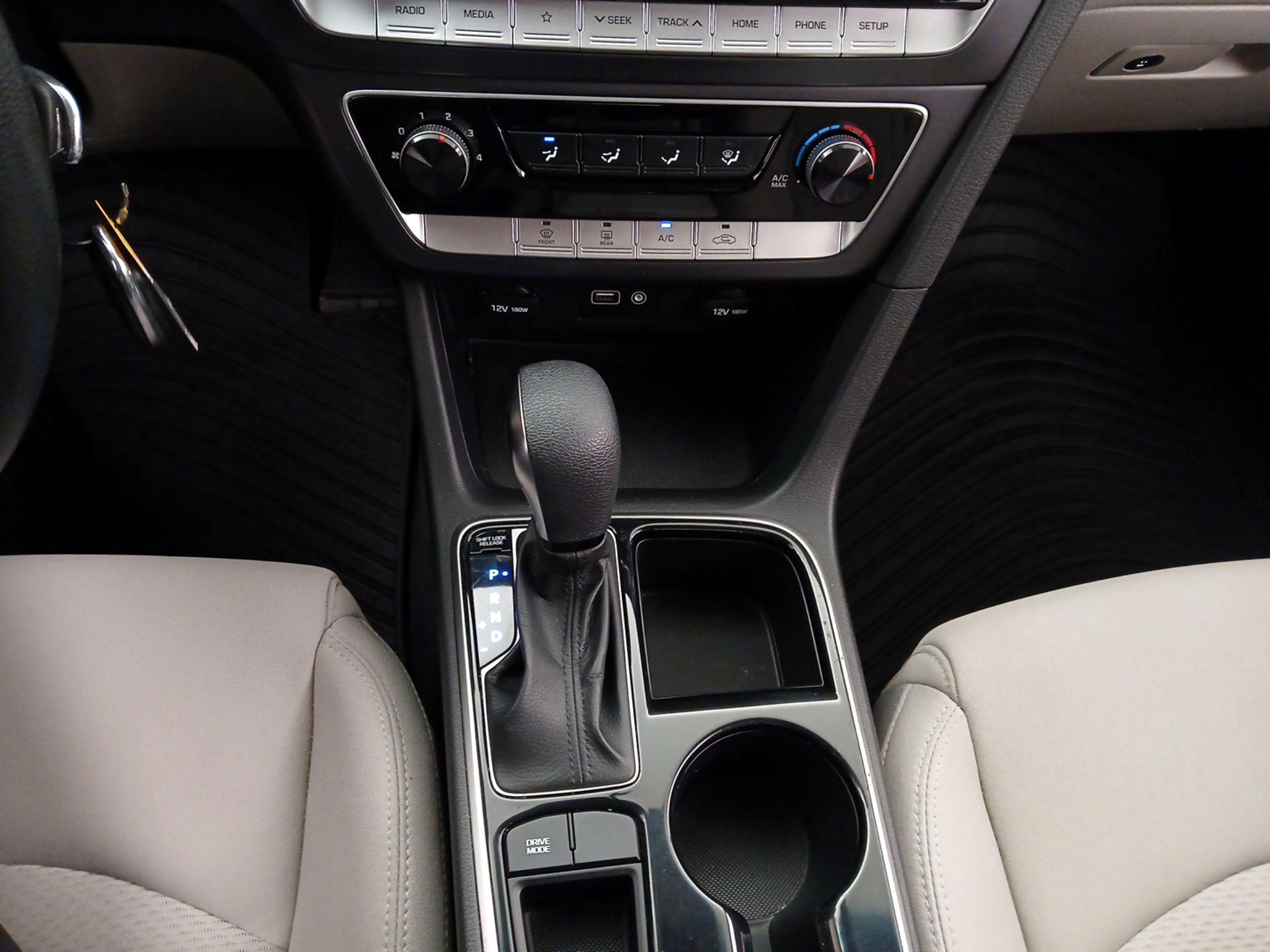 Thumbnail: 2018 Hyundai Sonata - 17