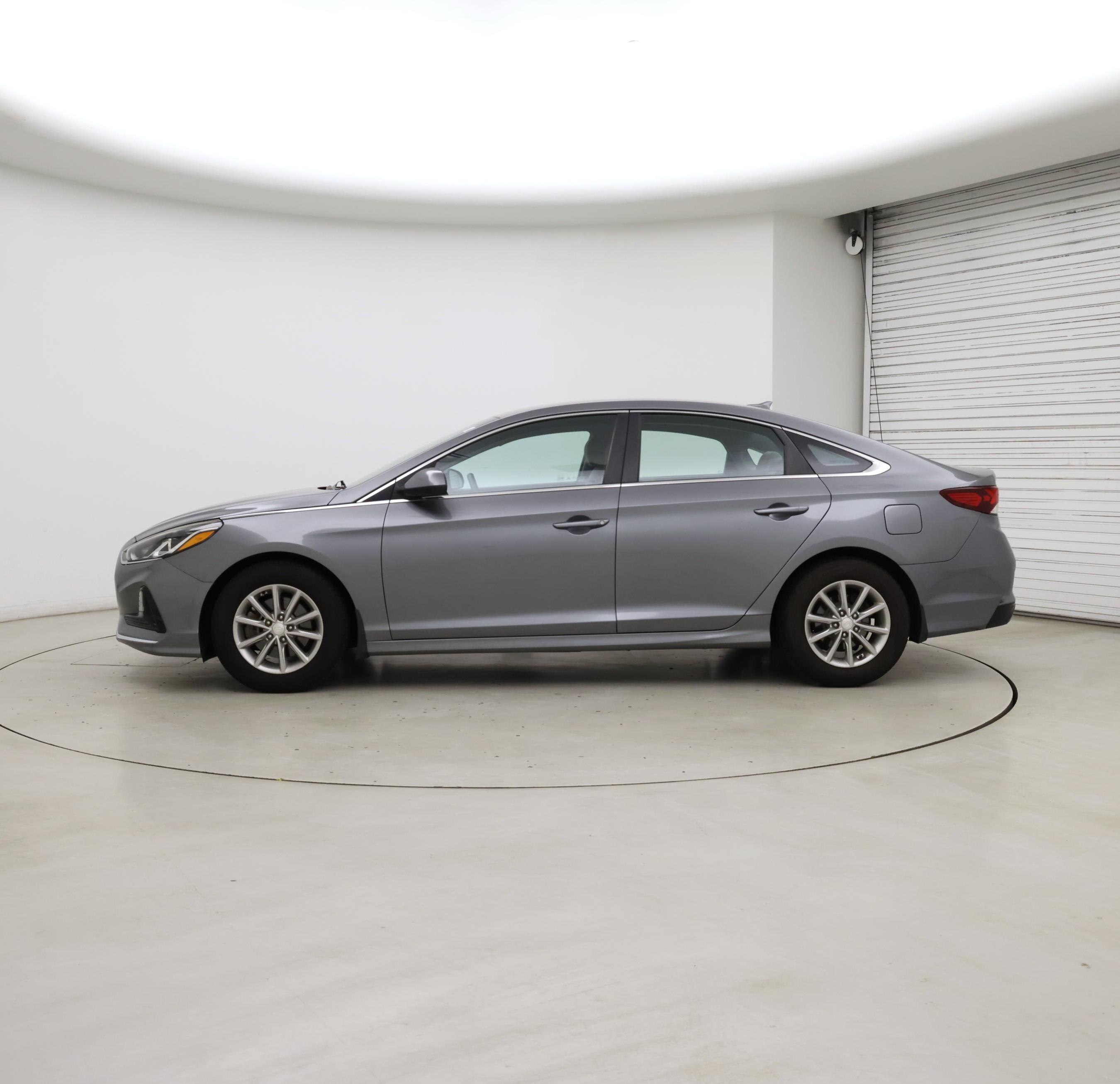 Thumbnail: 2018 Hyundai Sonata - 3