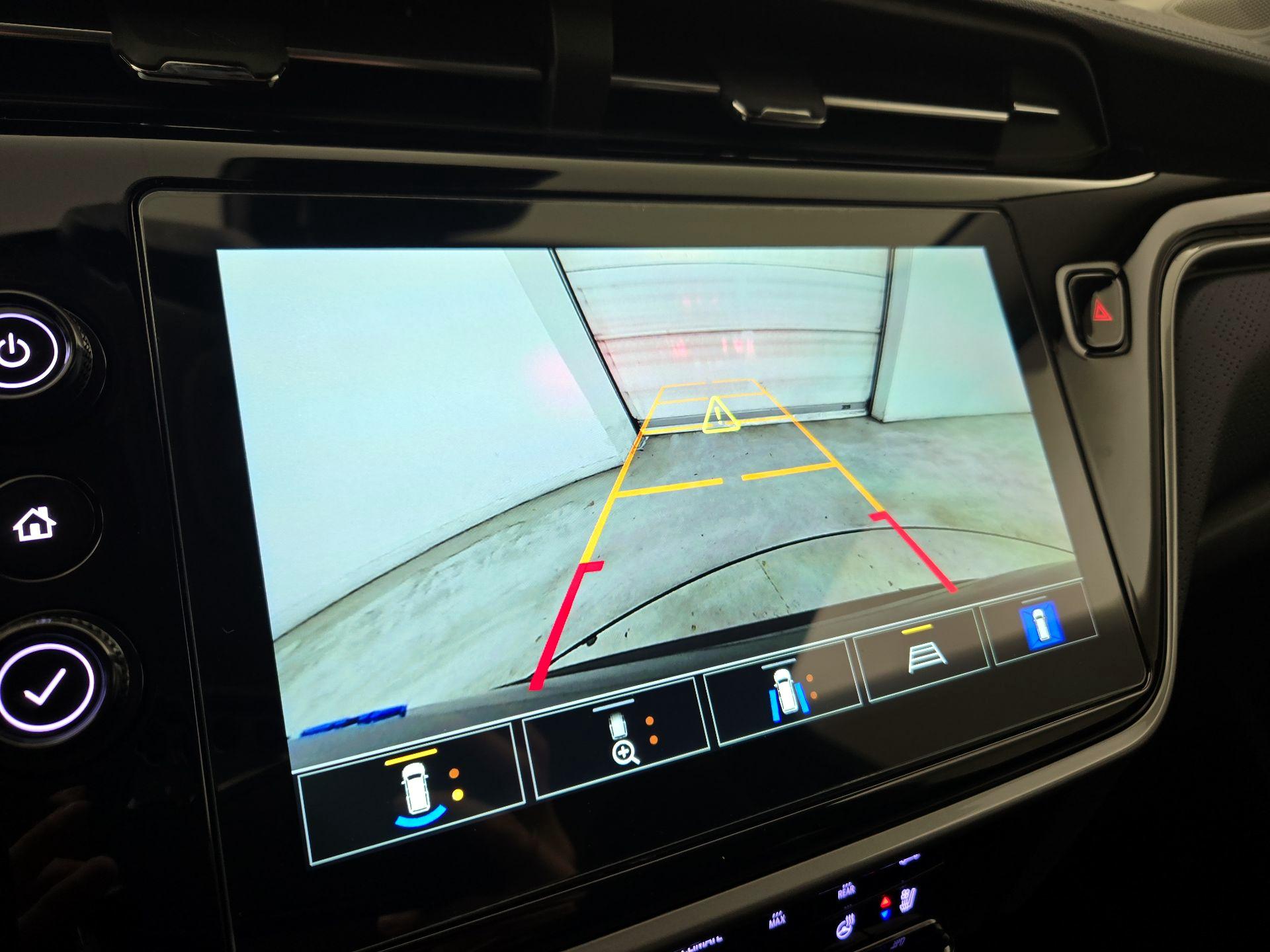 Thumbnail: 2023 Chevrolet Bolt EUV - 14