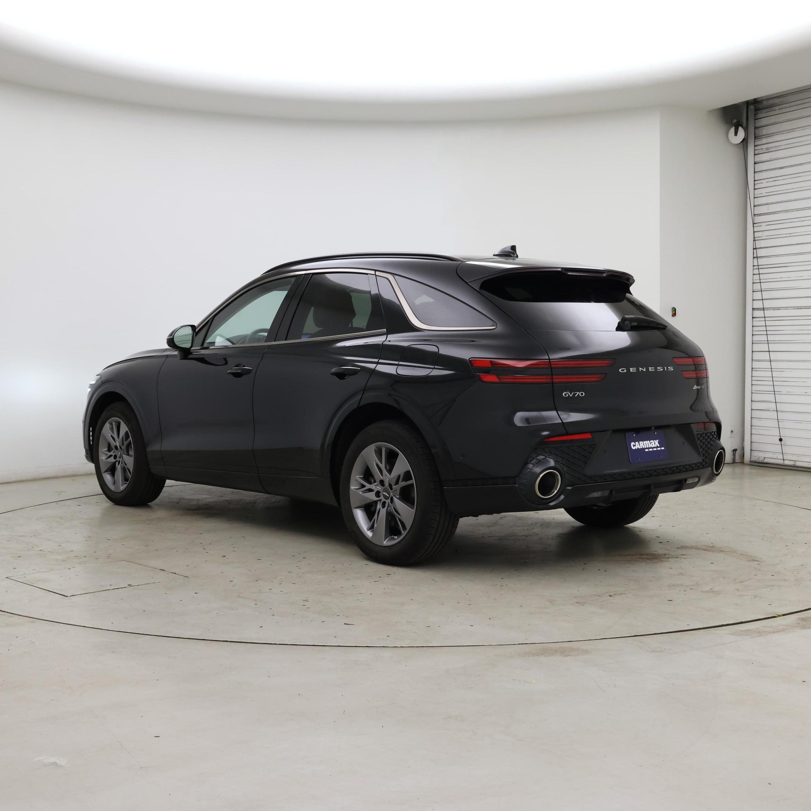 Thumbnail: 2022 Genesis GV70 - 2