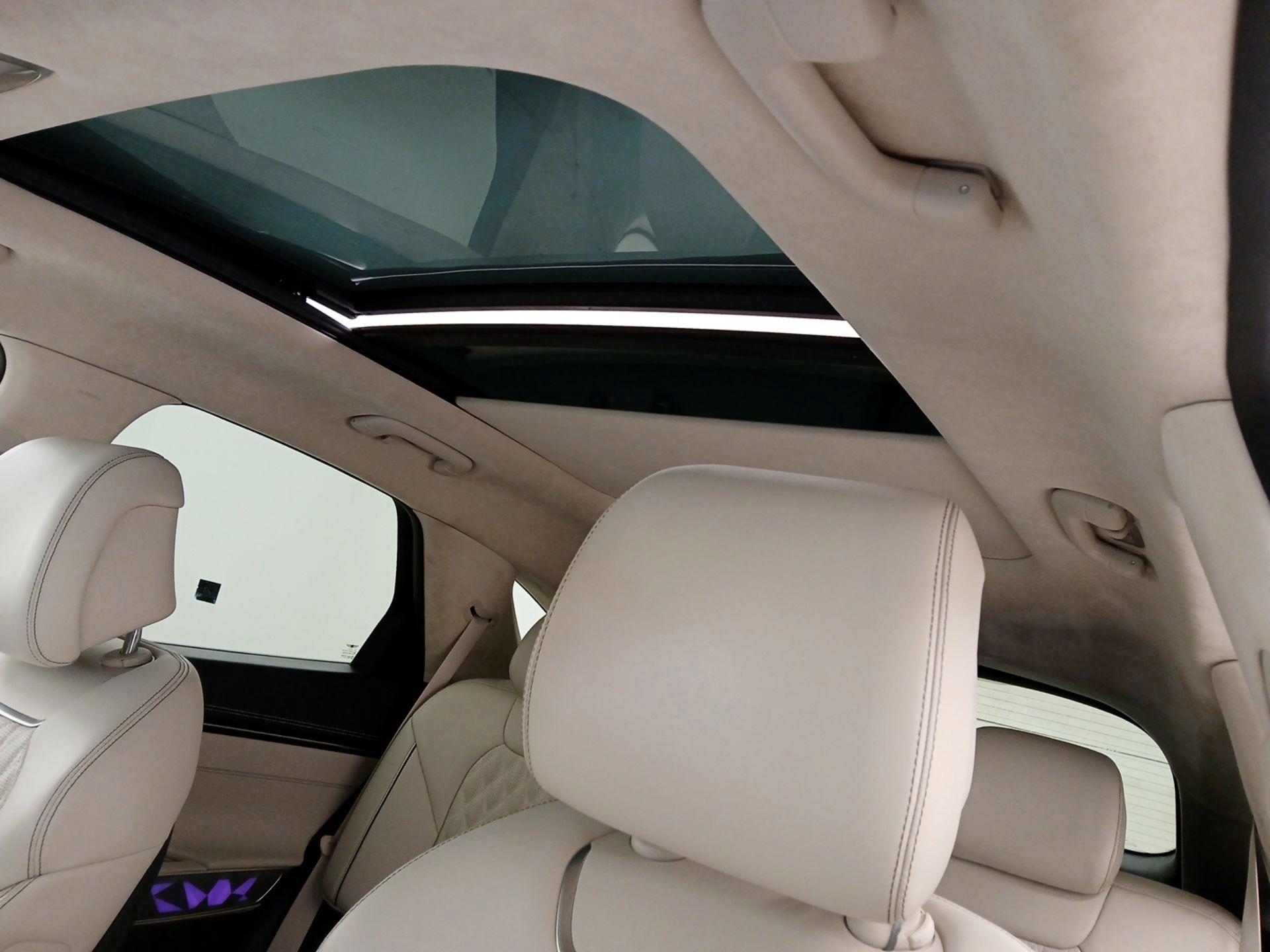 Thumbnail: 2022 Genesis GV70 - 20