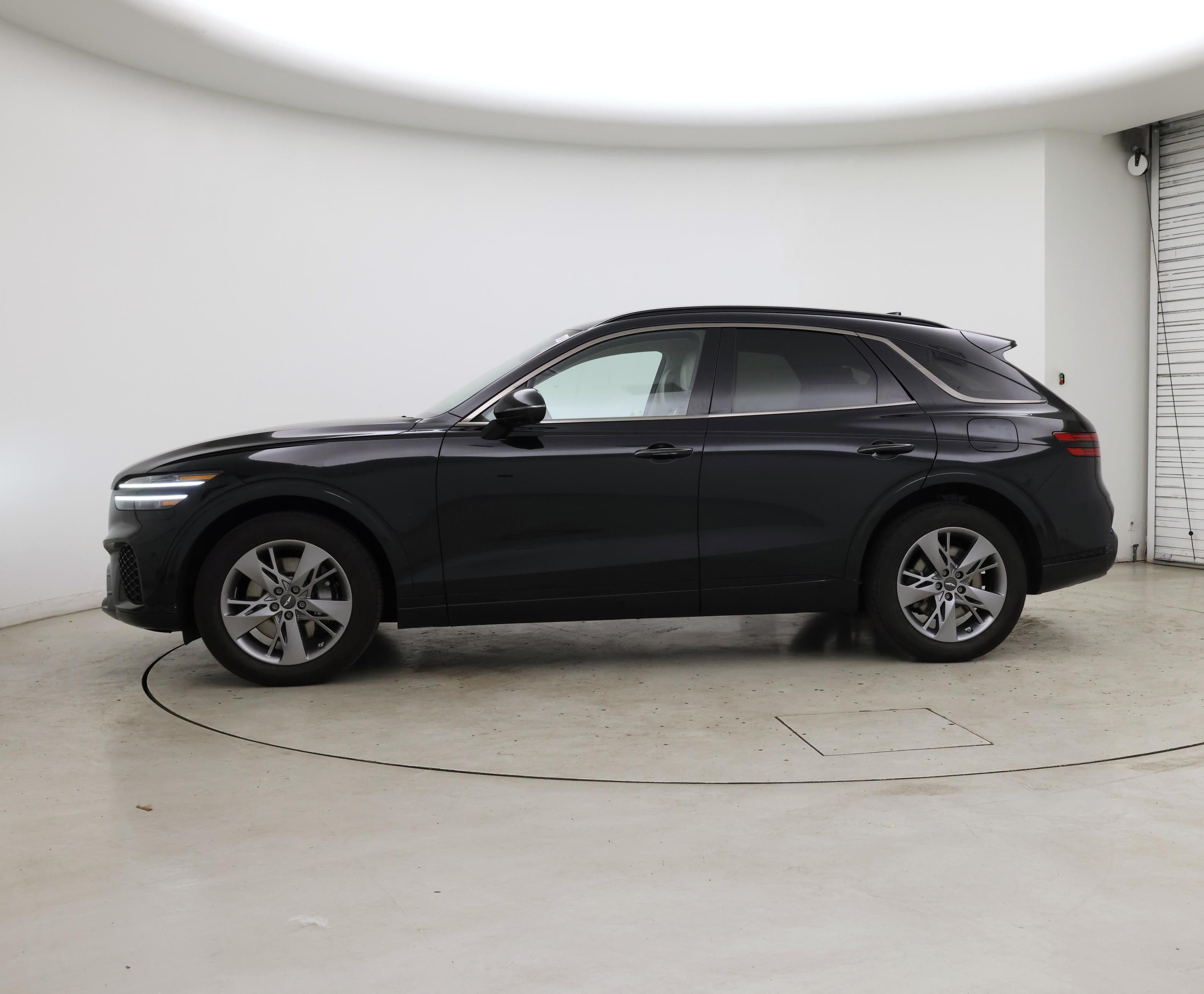 Thumbnail: 2022 Genesis GV70 - 3