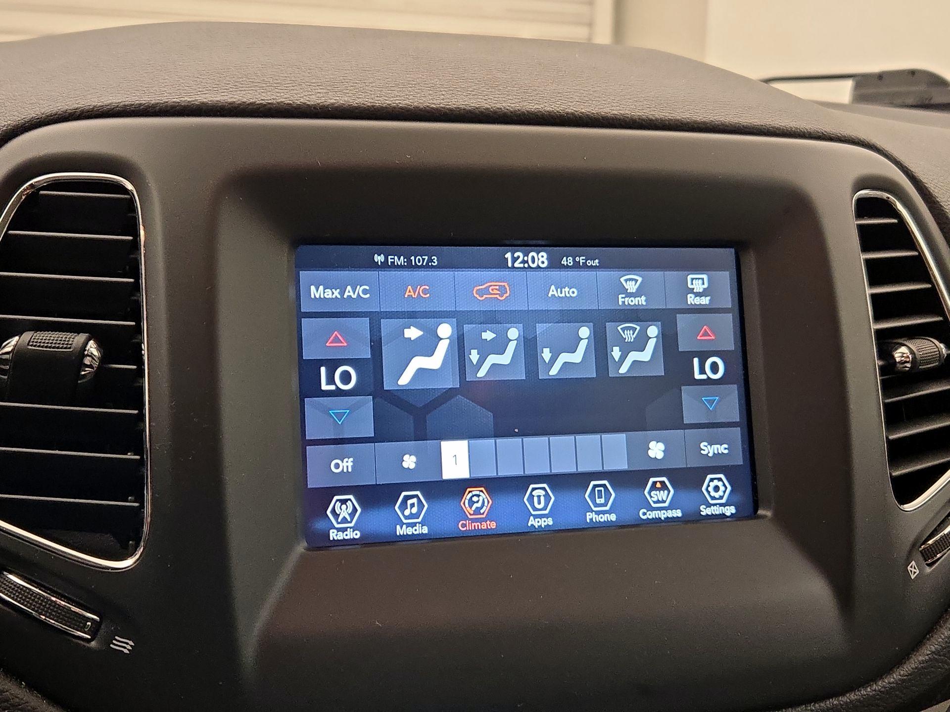 Thumbnail: 2020 Jeep Compass - 16