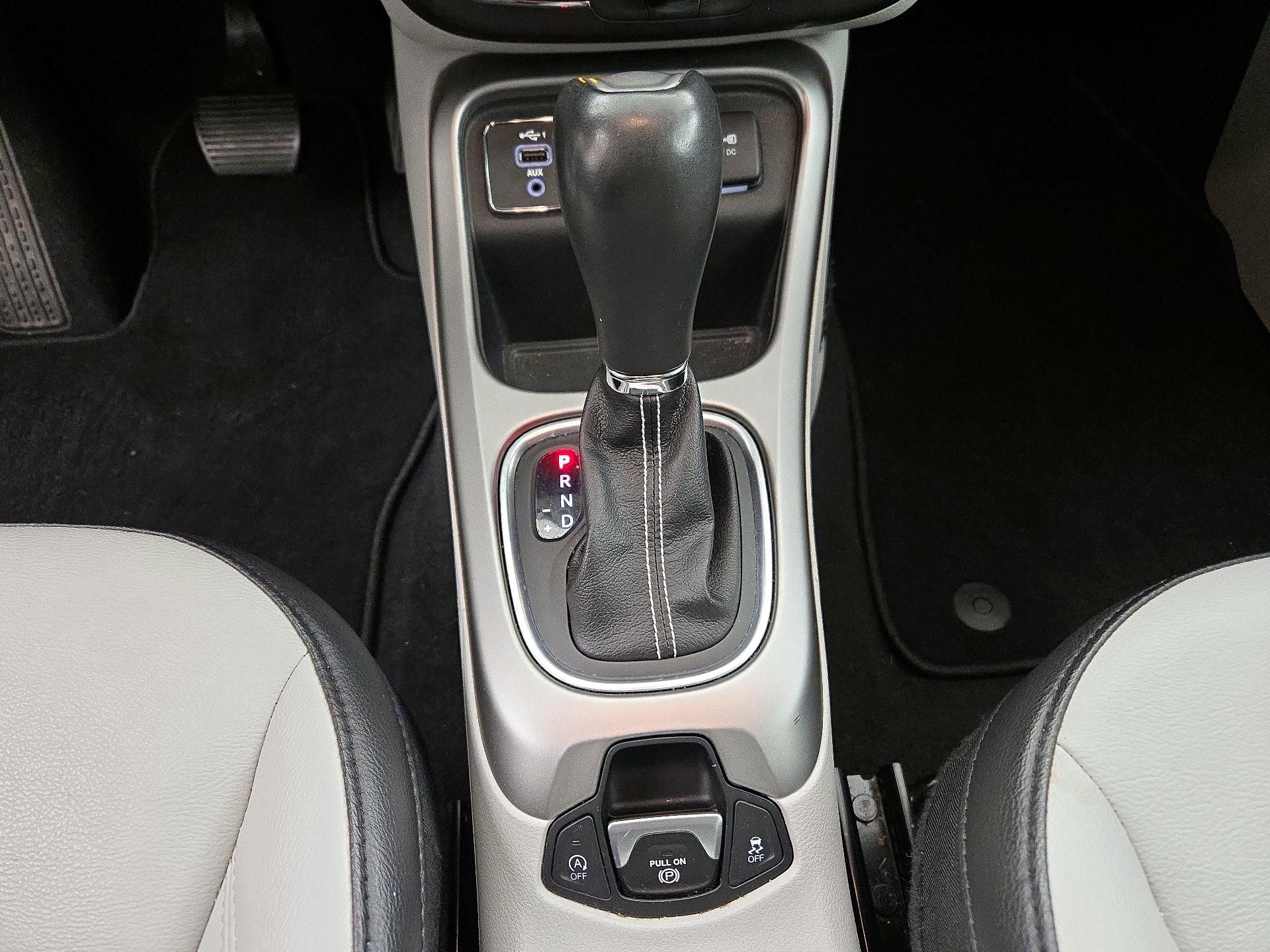 Thumbnail: 2020 Jeep Compass - 17