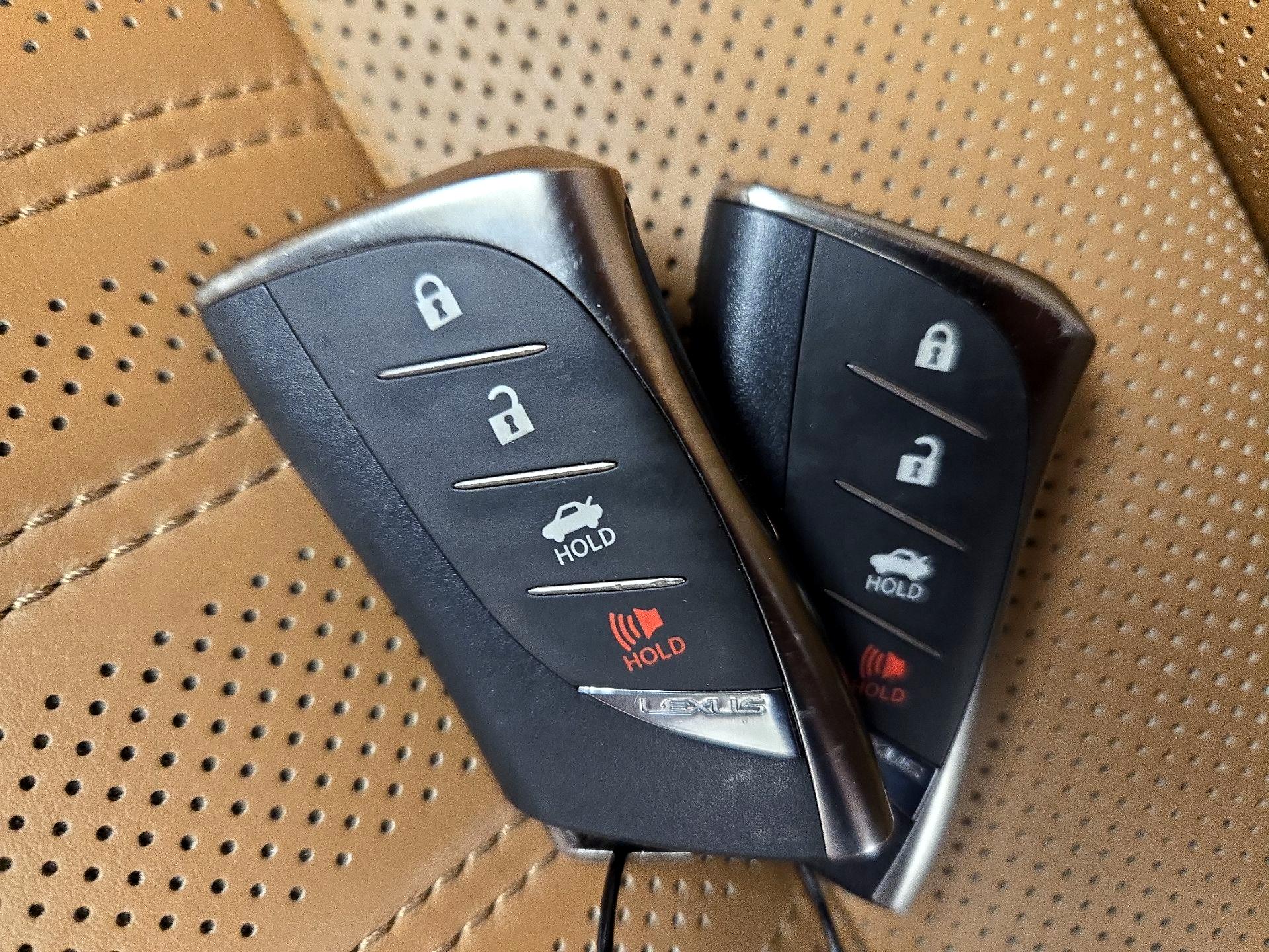 Thumbnail: 2019 Lexus LC - 20