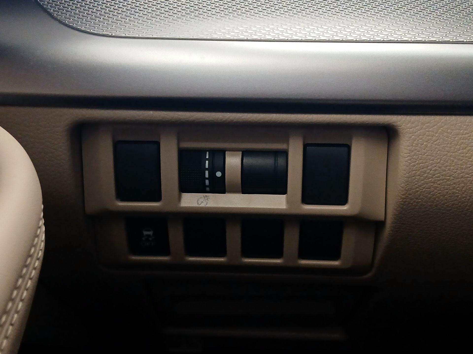 Thumbnail: 2018 Subaru Outback - 13