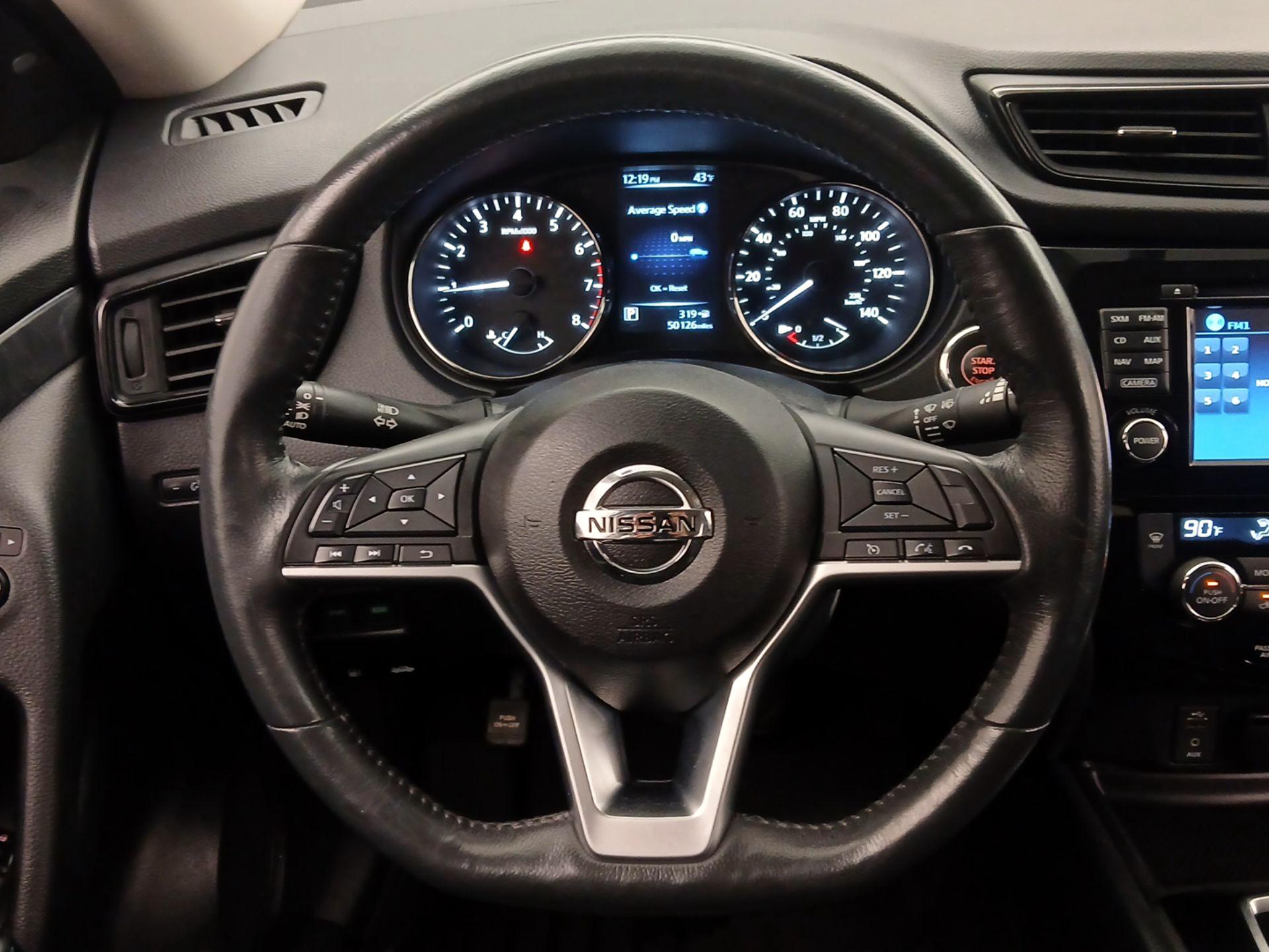 Thumbnail: 2017 Nissan Rogue - 10