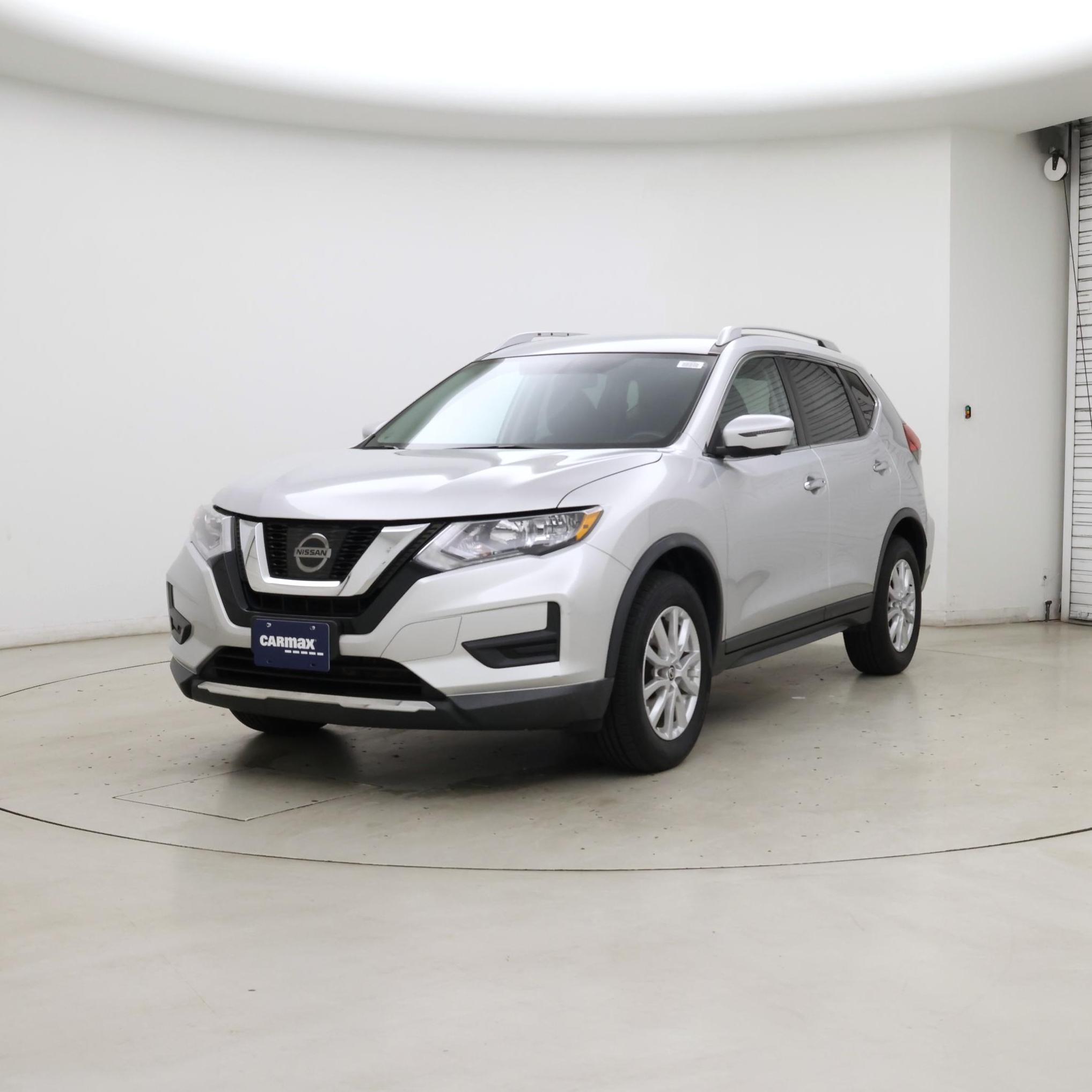 Thumbnail: 2017 Nissan Rogue - 4