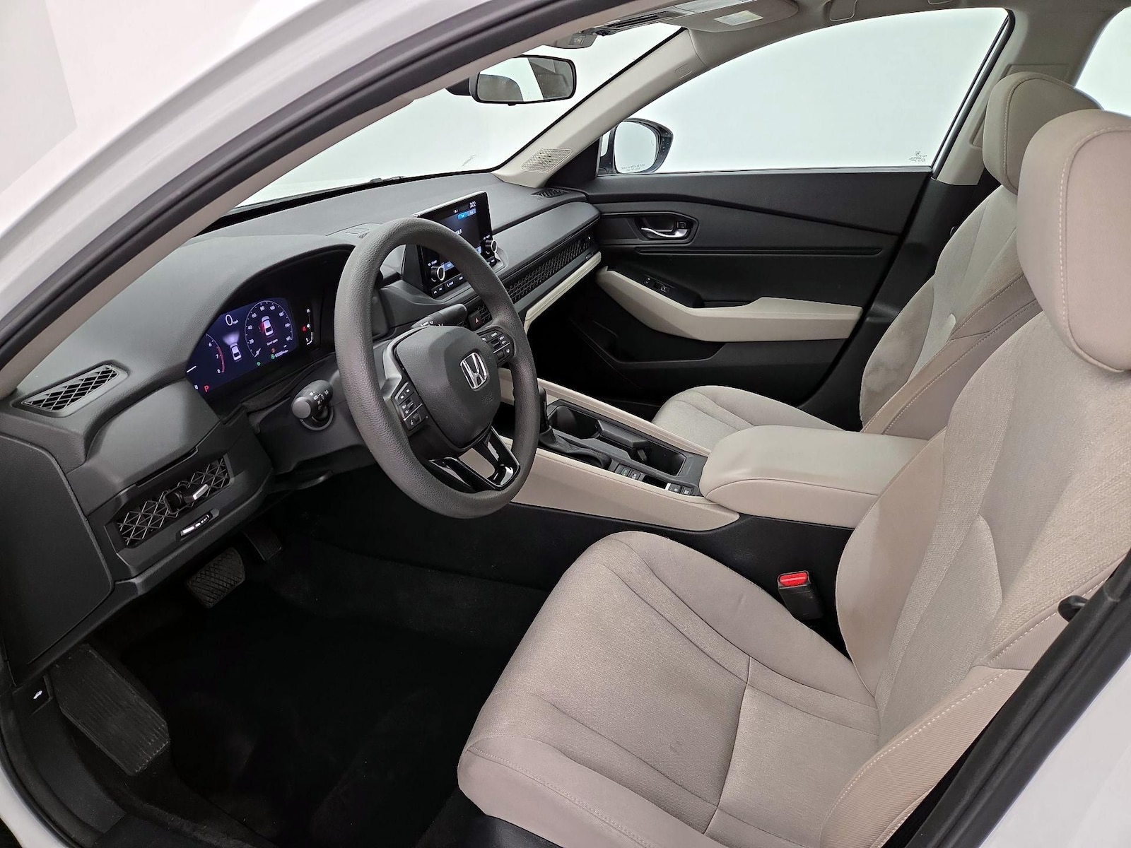 2024 Honda Accord EX - Photo 12