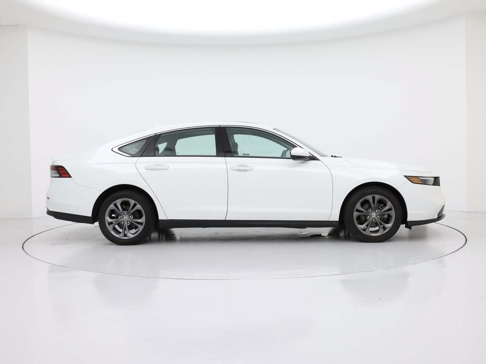 2024 Honda Accord EX - Photo 8
