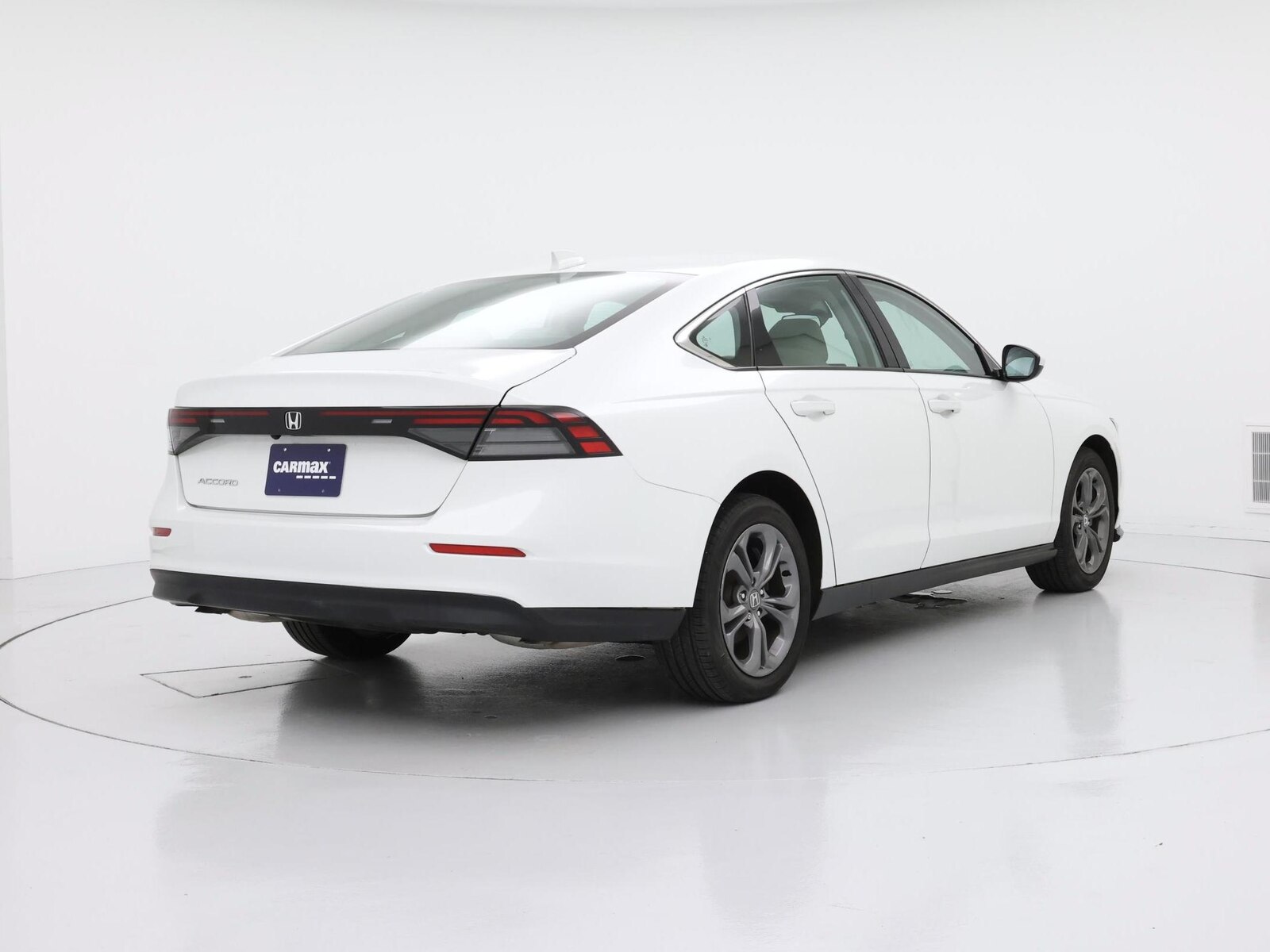 2024 Honda Accord EX - Photo 9