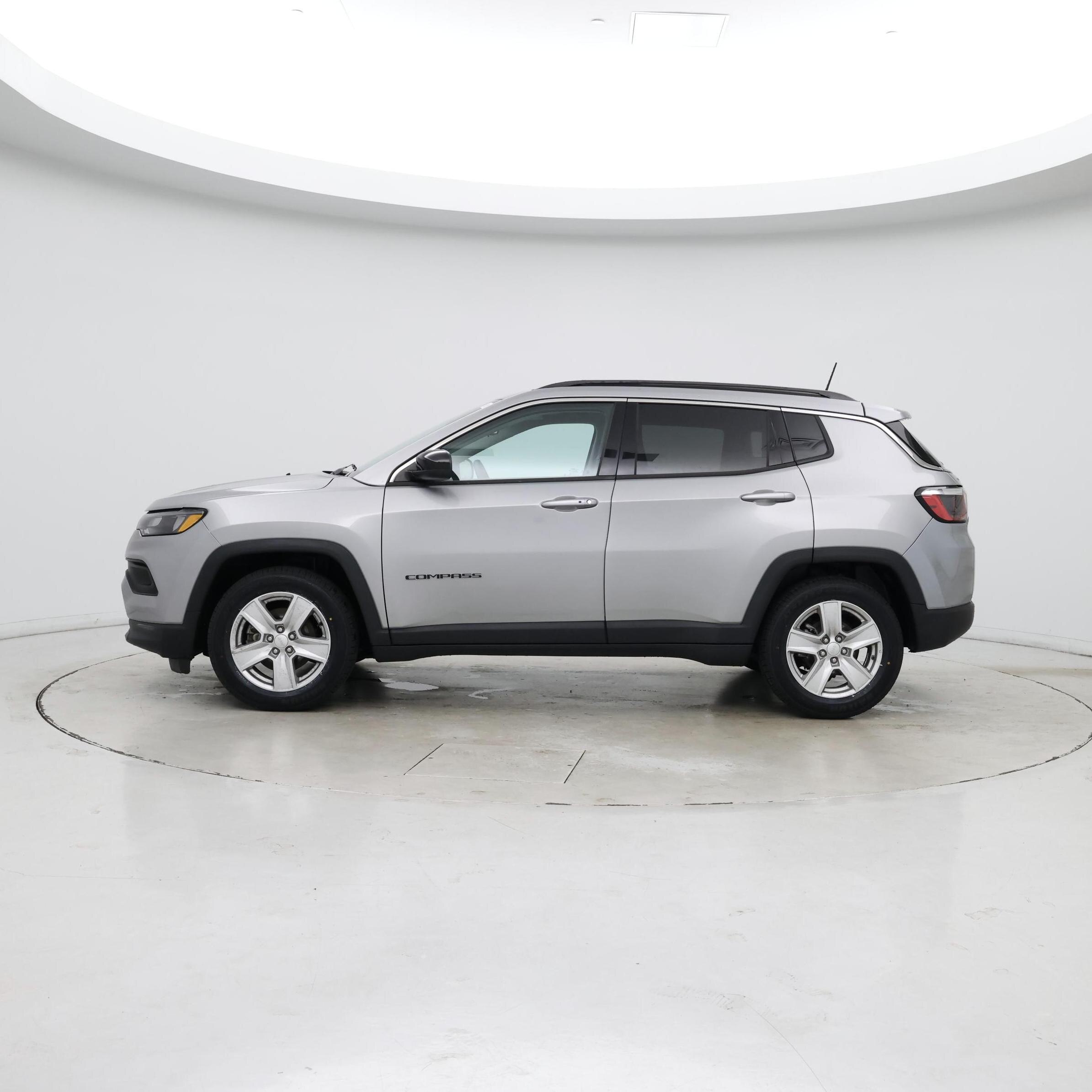 Thumbnail: 2022 Jeep Compass - 3