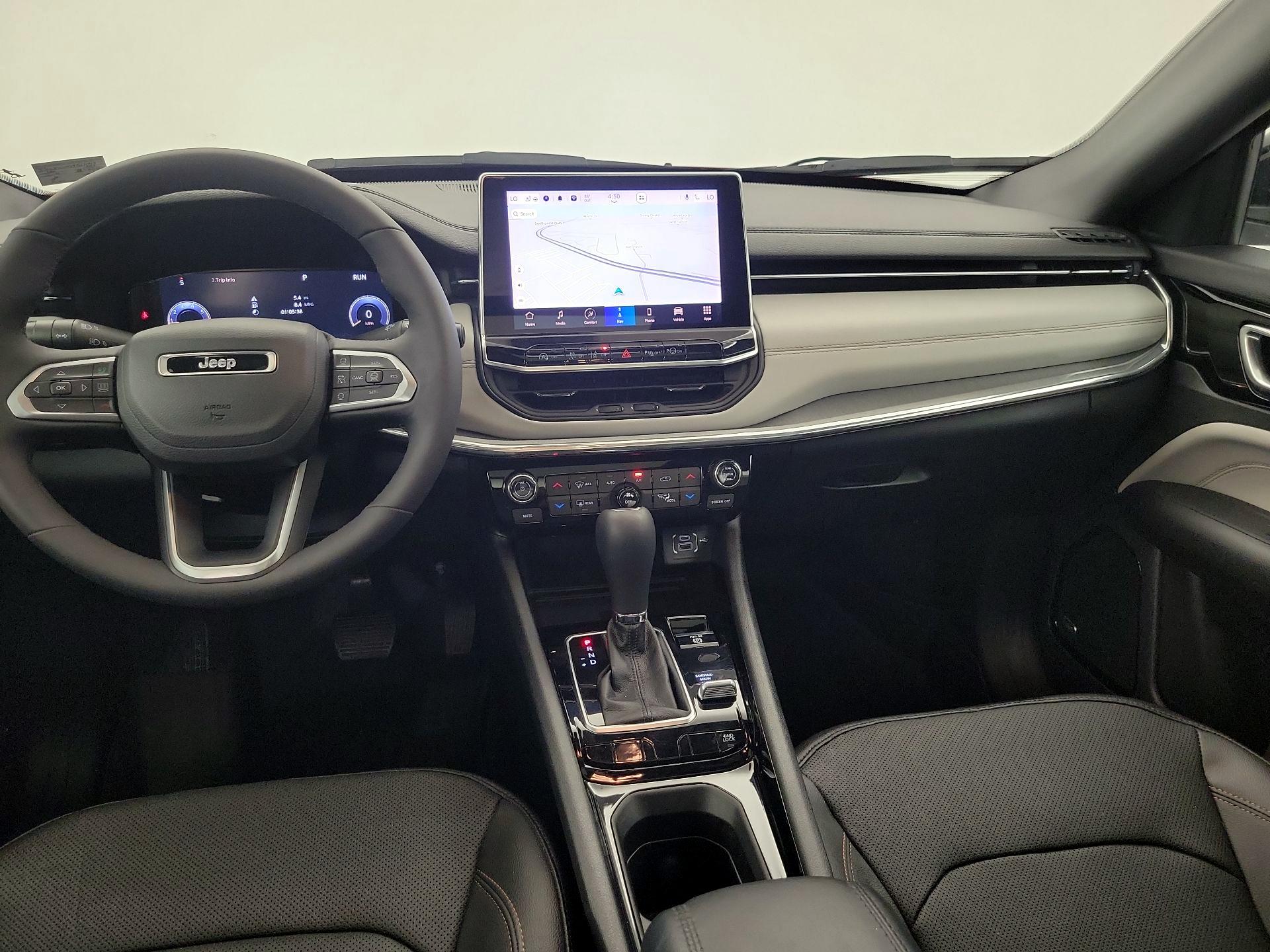 Thumbnail: 2023 Jeep Compass - 9