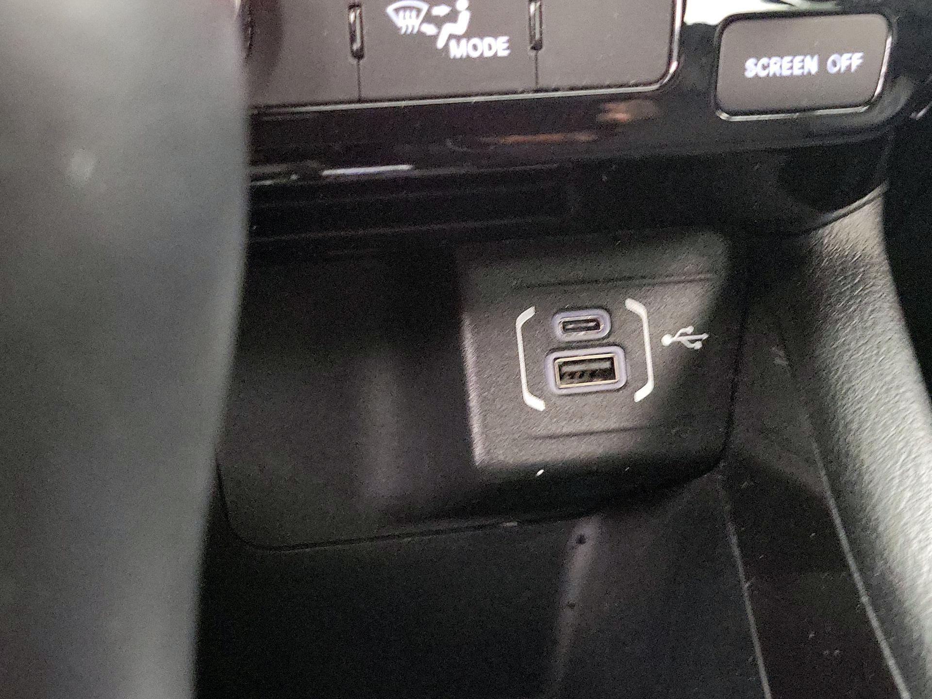 Thumbnail: 2023 Jeep Compass - 18