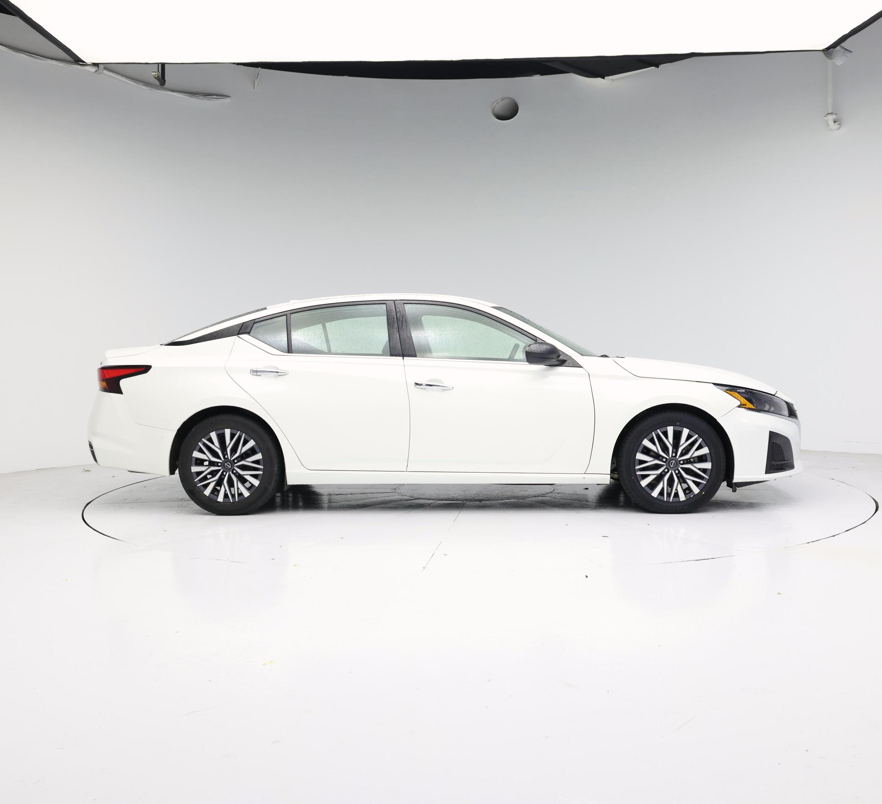 Thumbnail: 2024 Nissan Altima - 7