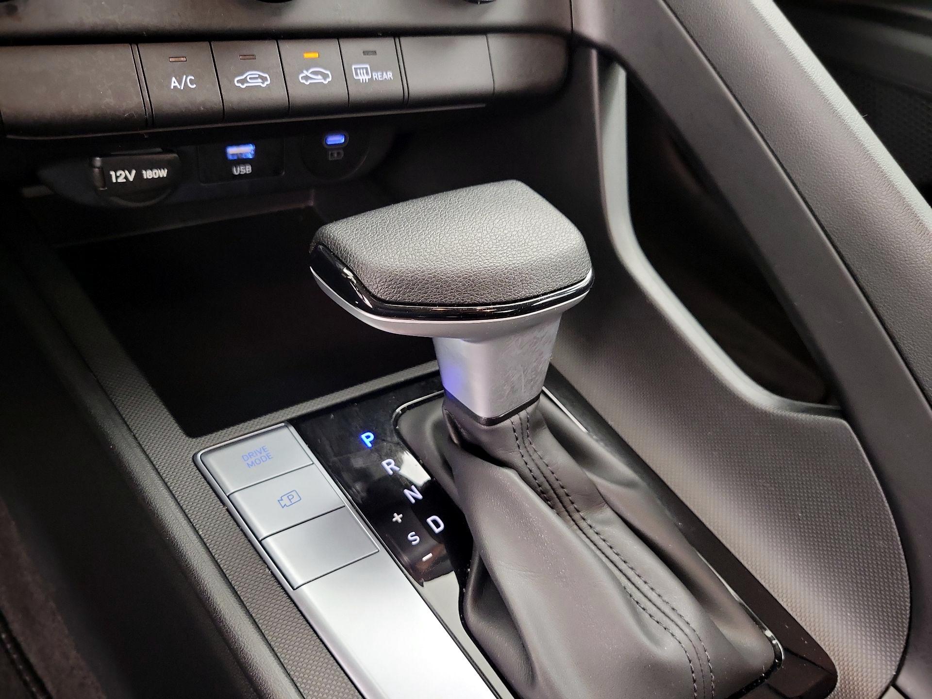 Thumbnail: 2025 Hyundai Elantra - 17