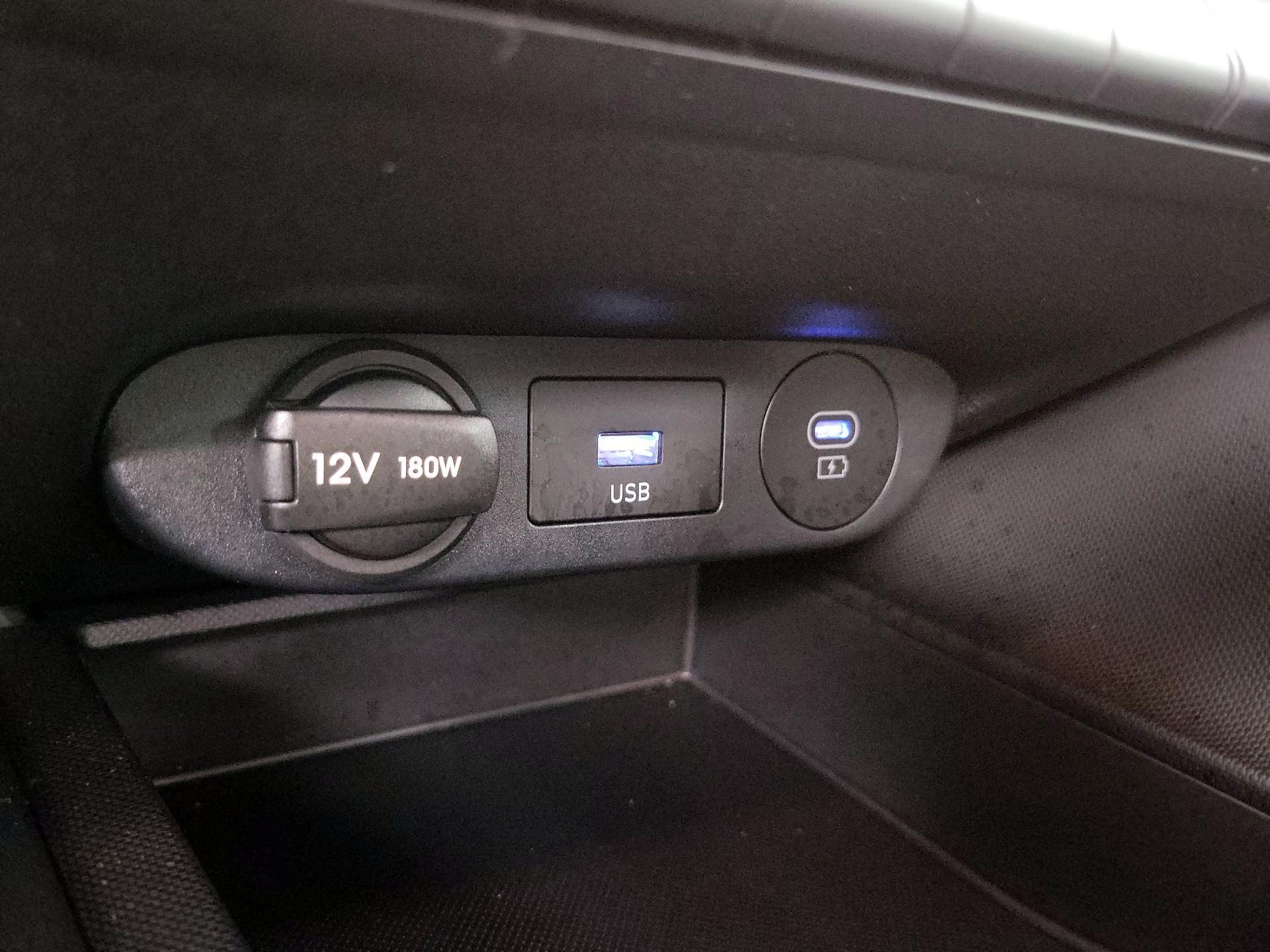 Thumbnail: 2025 Hyundai Elantra - 18