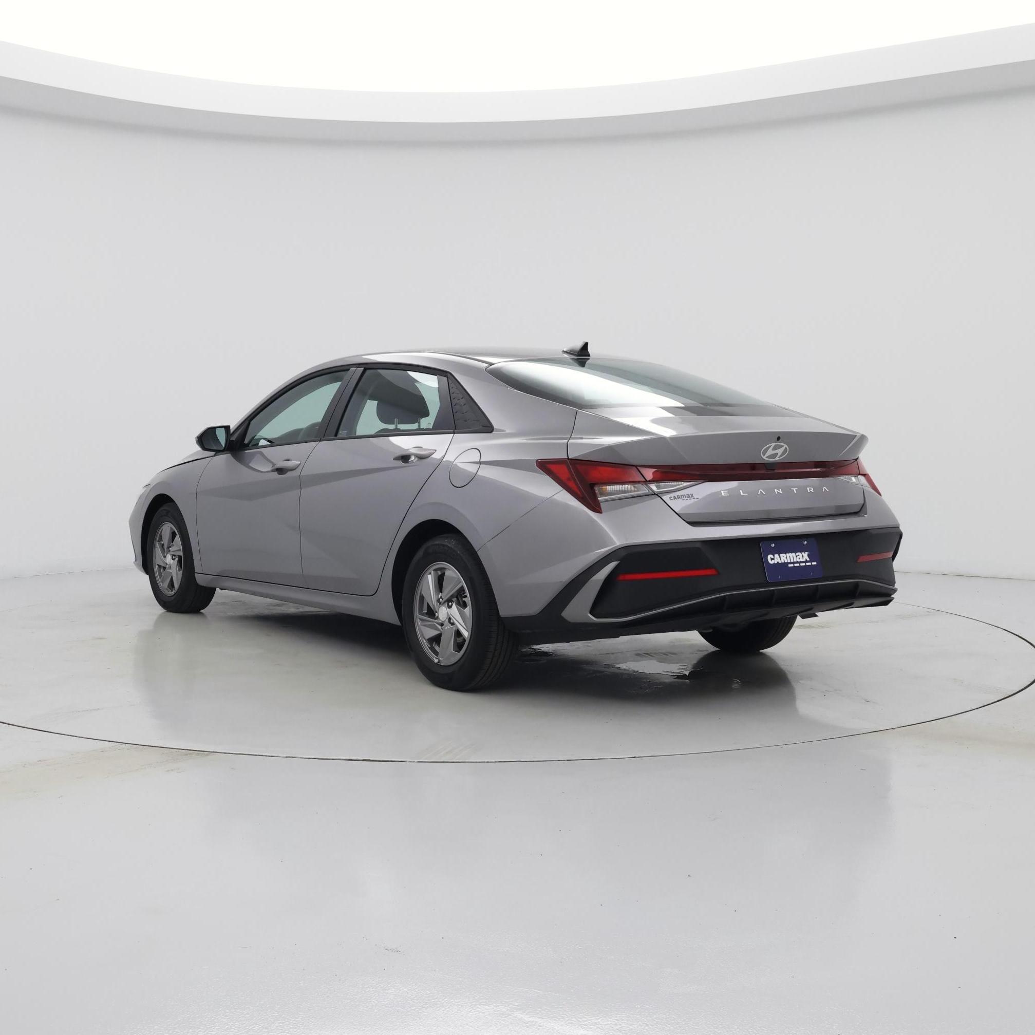 Thumbnail: 2025 Hyundai Elantra - 2