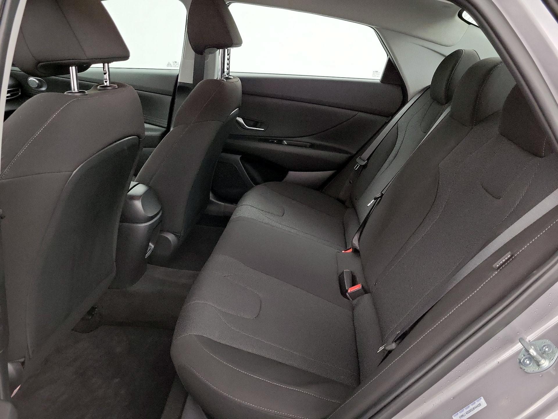 Thumbnail: 2025 Hyundai Elantra - 19