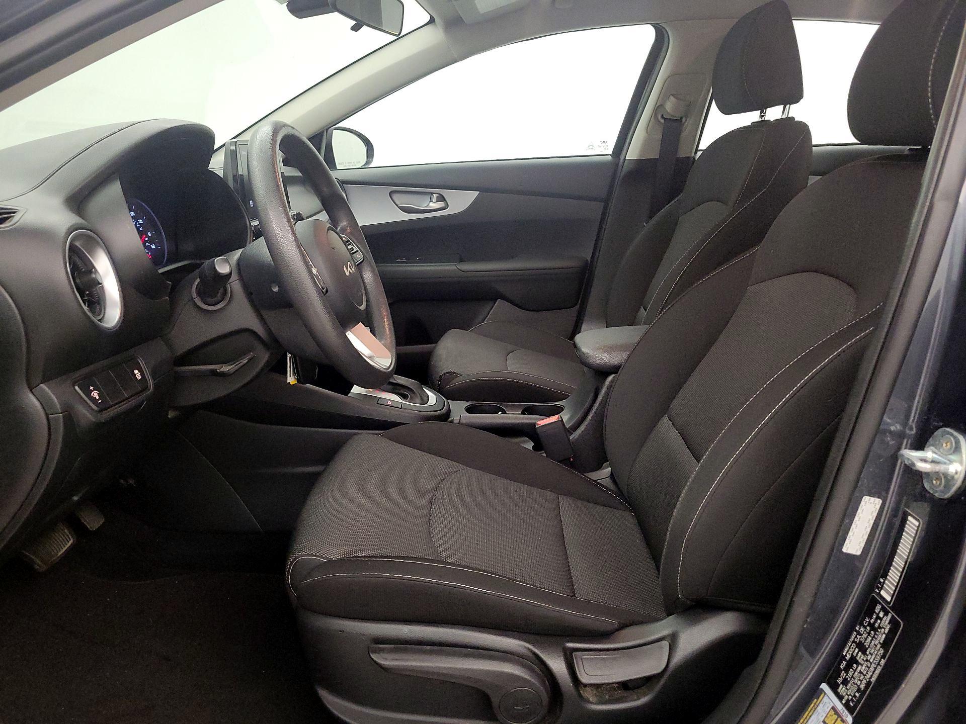 Thumbnail: 2023 Kia Forte - 11