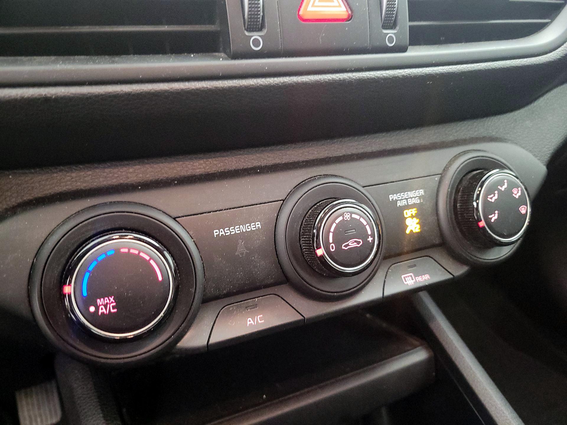 Thumbnail: 2023 Kia Forte - 16