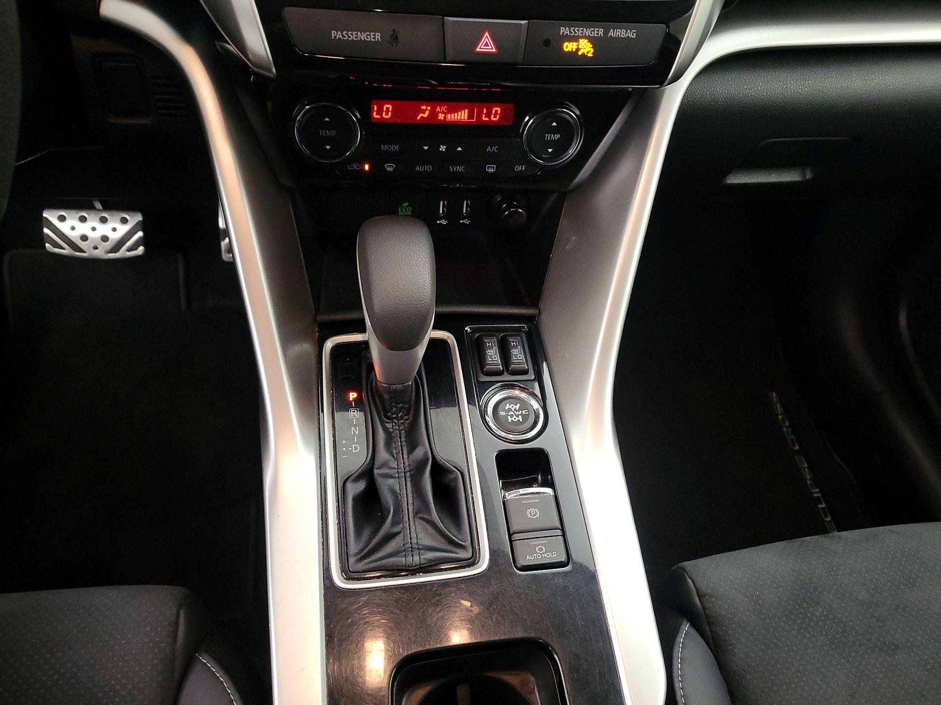 Thumbnail: 2023 Mitsubishi Eclipse Cross - 17