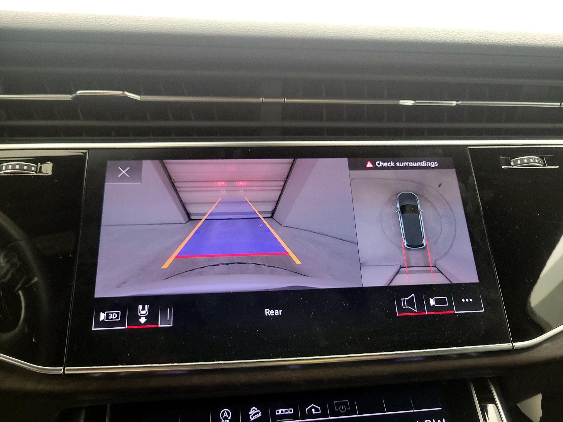 Thumbnail: 2021 Audi Q7 - 15