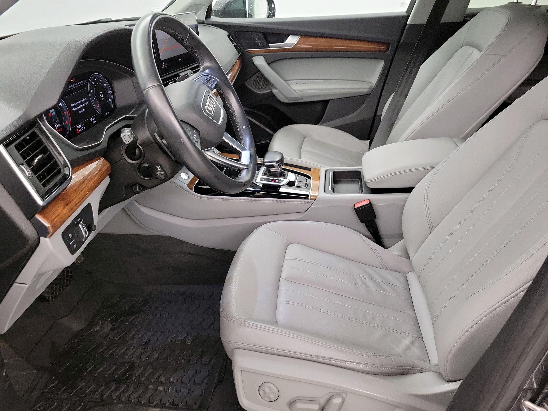 Thumbnail: 2022 Audi Q5 - 11
