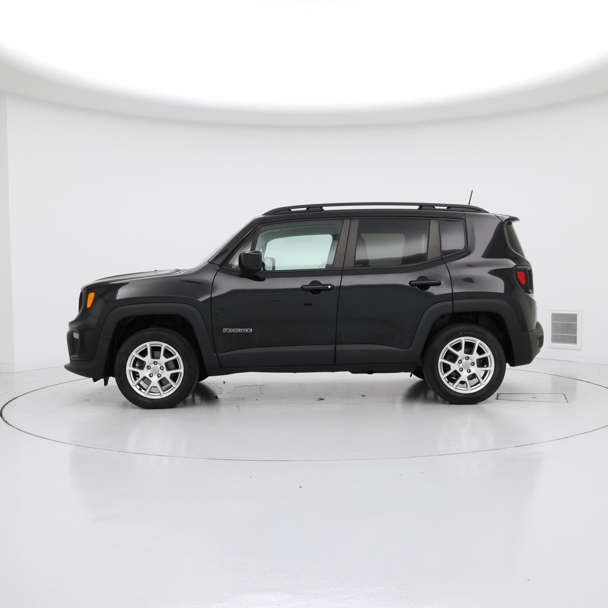 Thumbnail: 2020 Jeep Renegade - 3