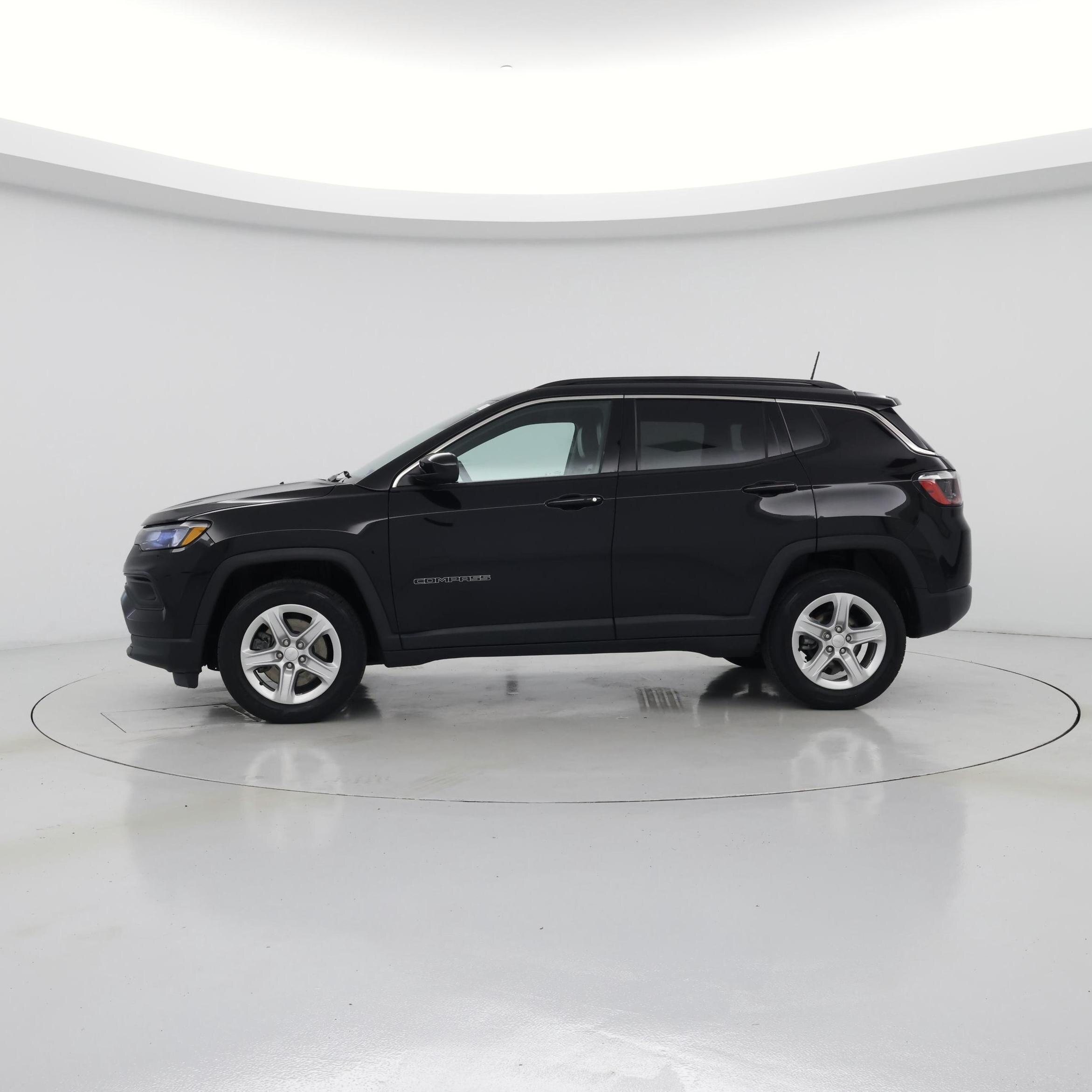 Thumbnail: 2023 Jeep Compass - 3