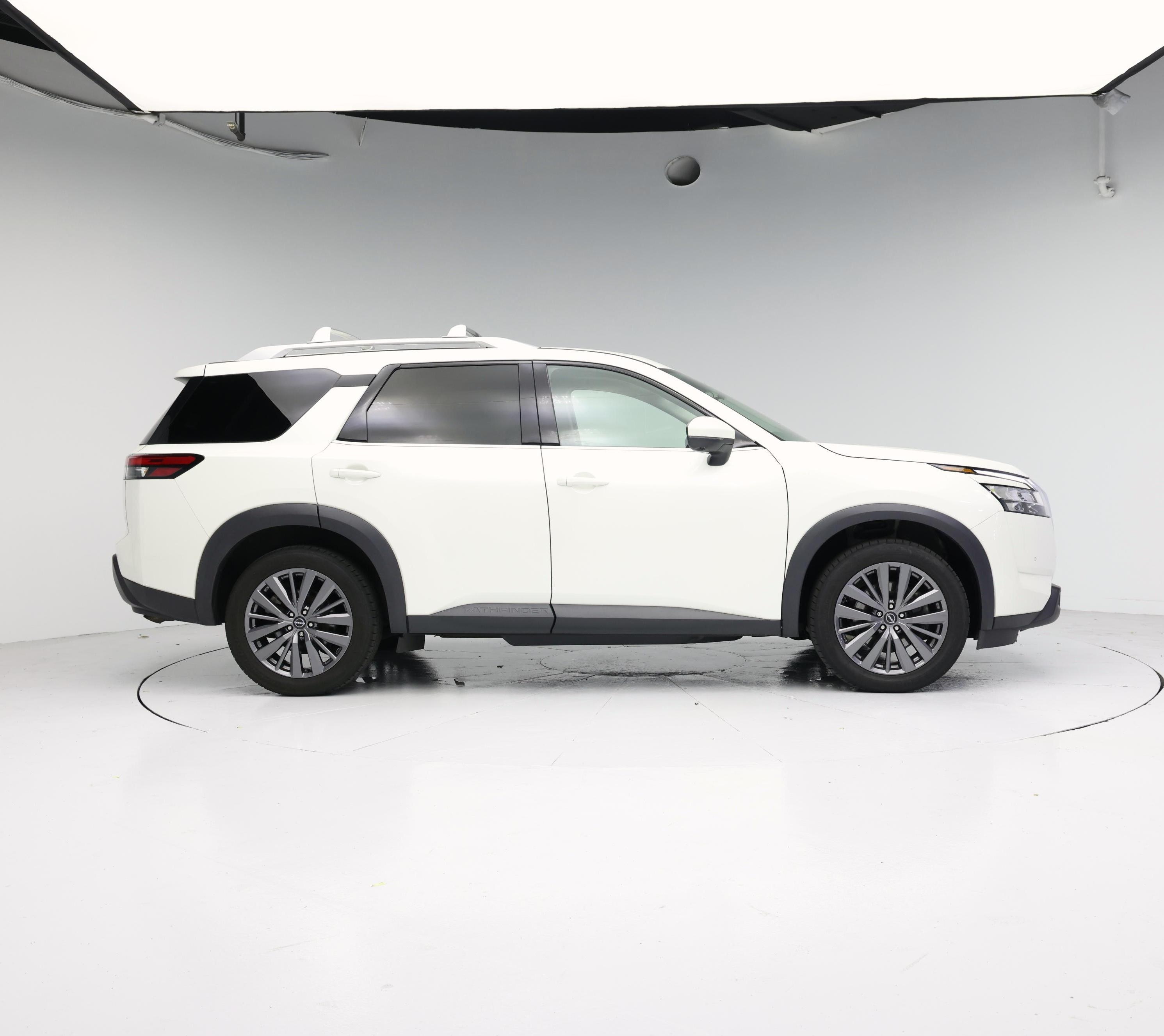 Thumbnail: 2023 Nissan Pathfinder - 7