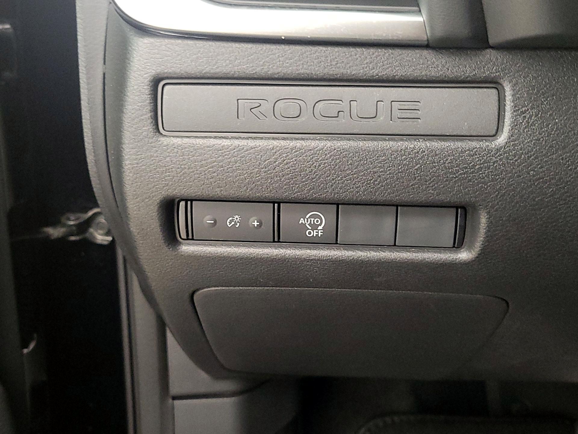Thumbnail: 2023 Nissan Rogue - 13
