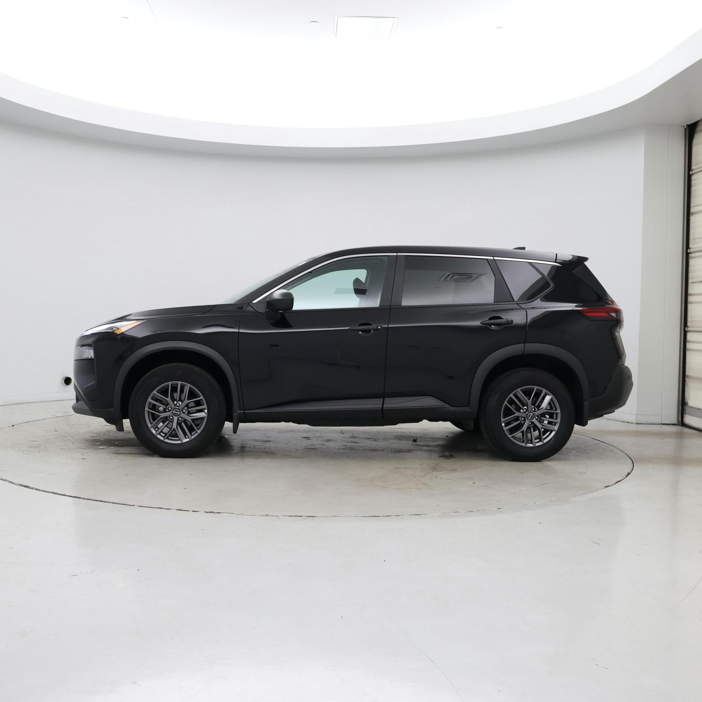 Thumbnail: 2023 Nissan Rogue - 3