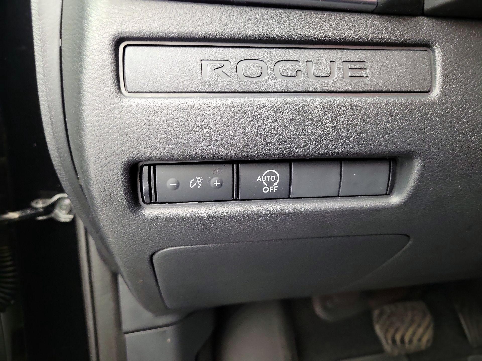 Thumbnail: 2023 Nissan Rogue - 13