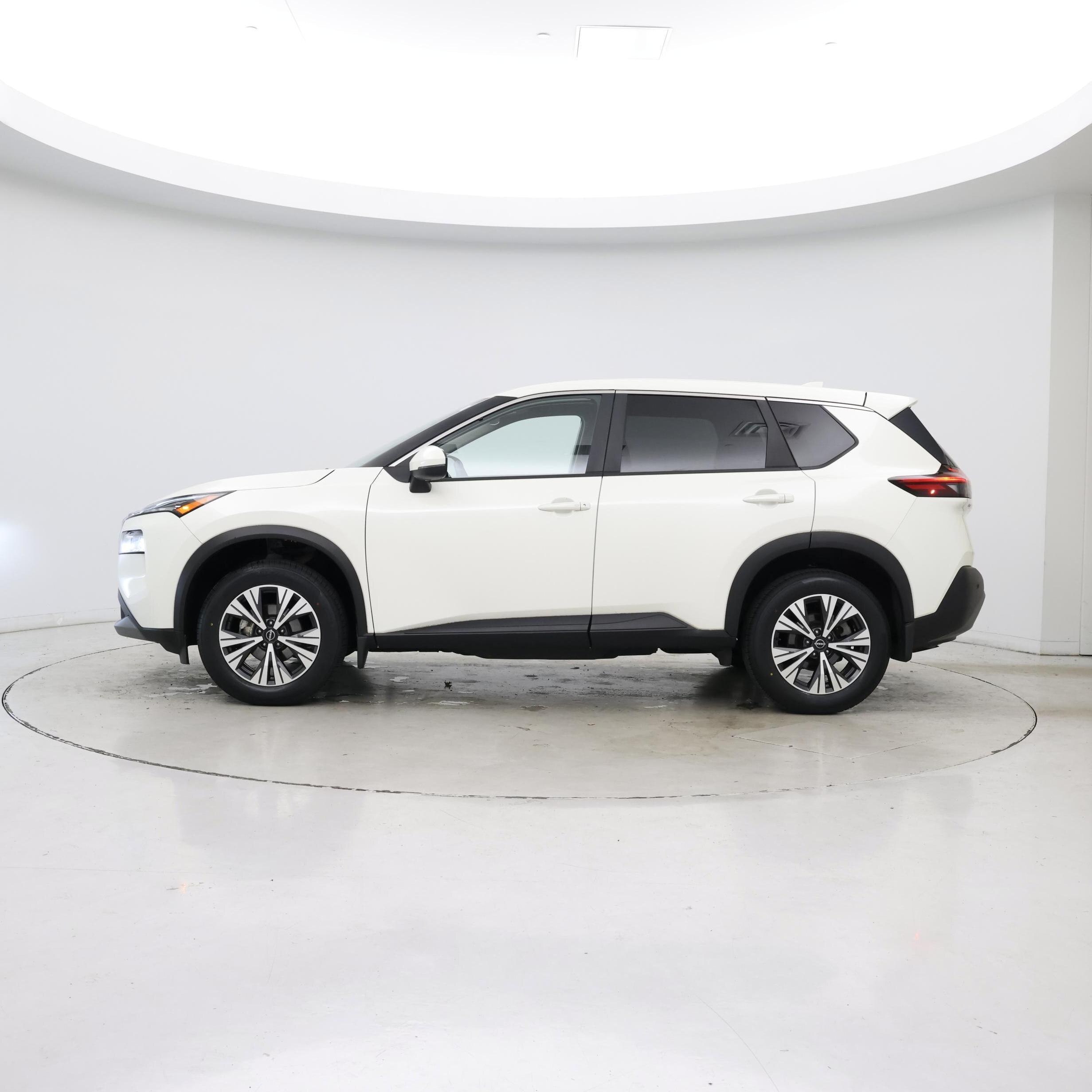 Thumbnail: 2023 Nissan Rogue - 3