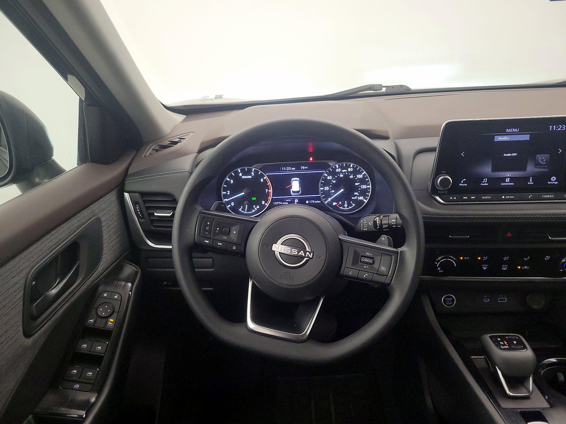 Thumbnail: 2023 Nissan Rogue - 10