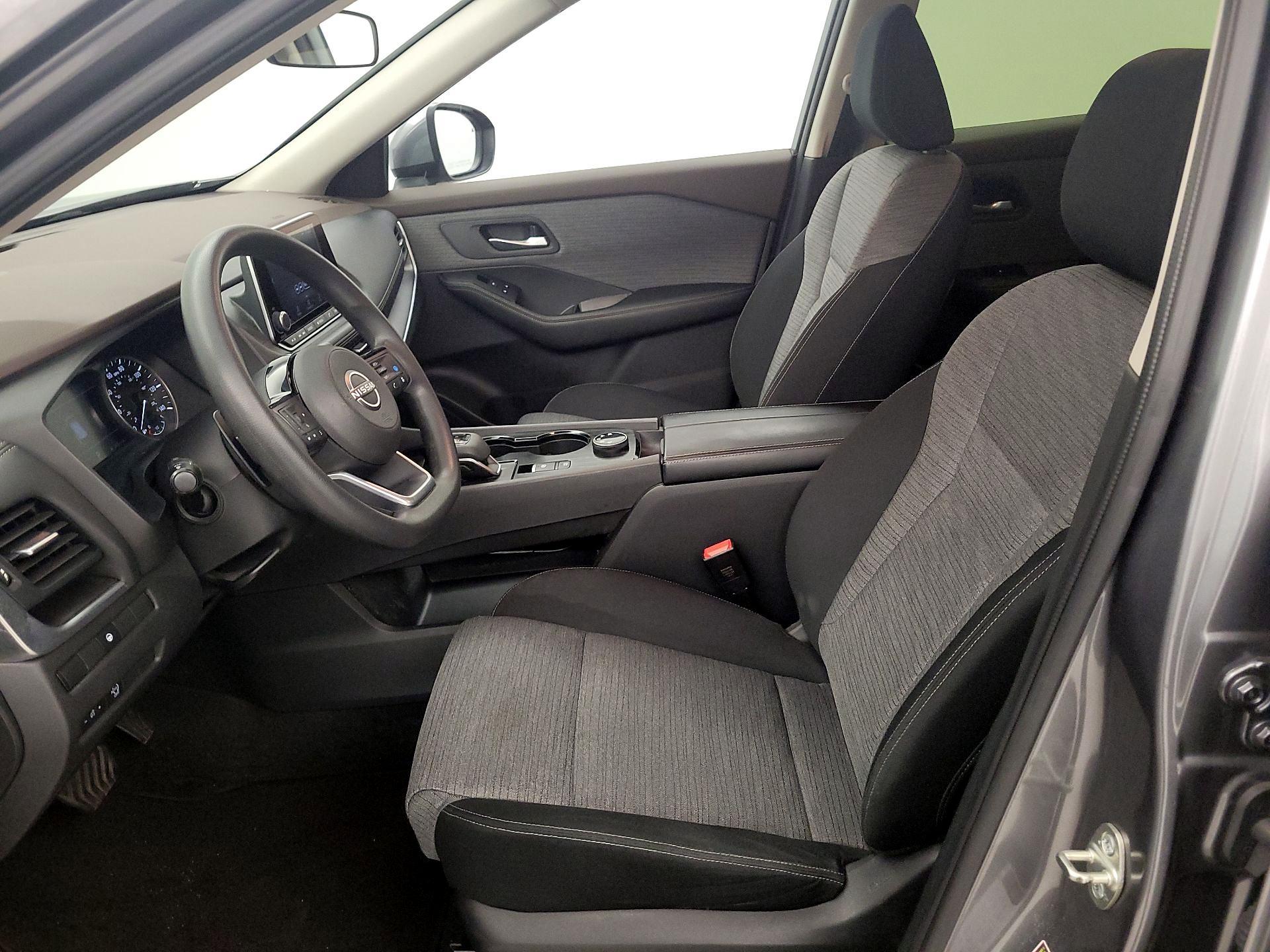 Thumbnail: 2023 Nissan Rogue - 11