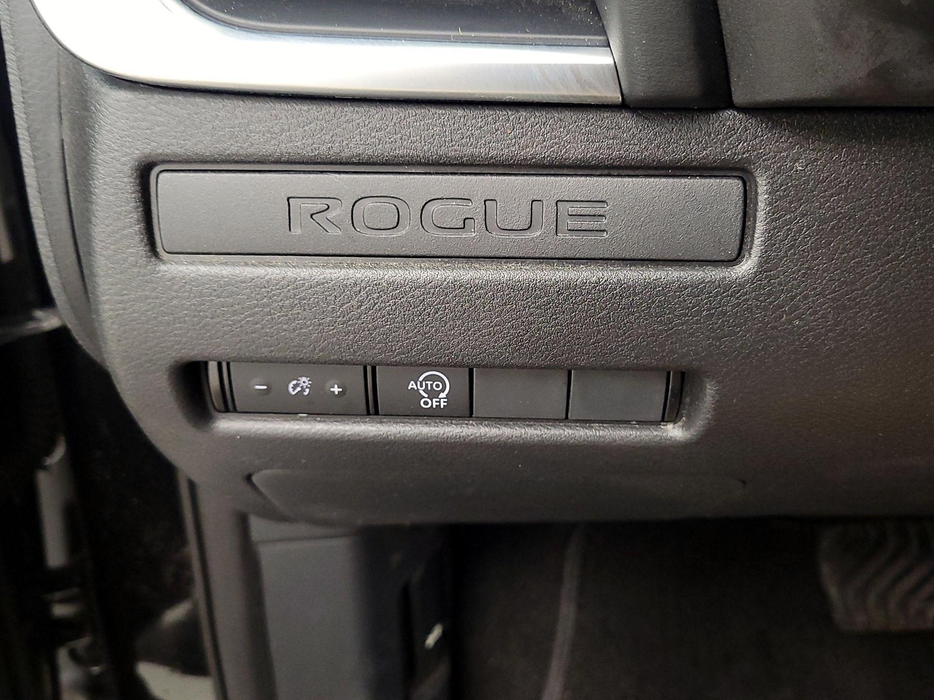 Thumbnail: 2023 Nissan Rogue - 13